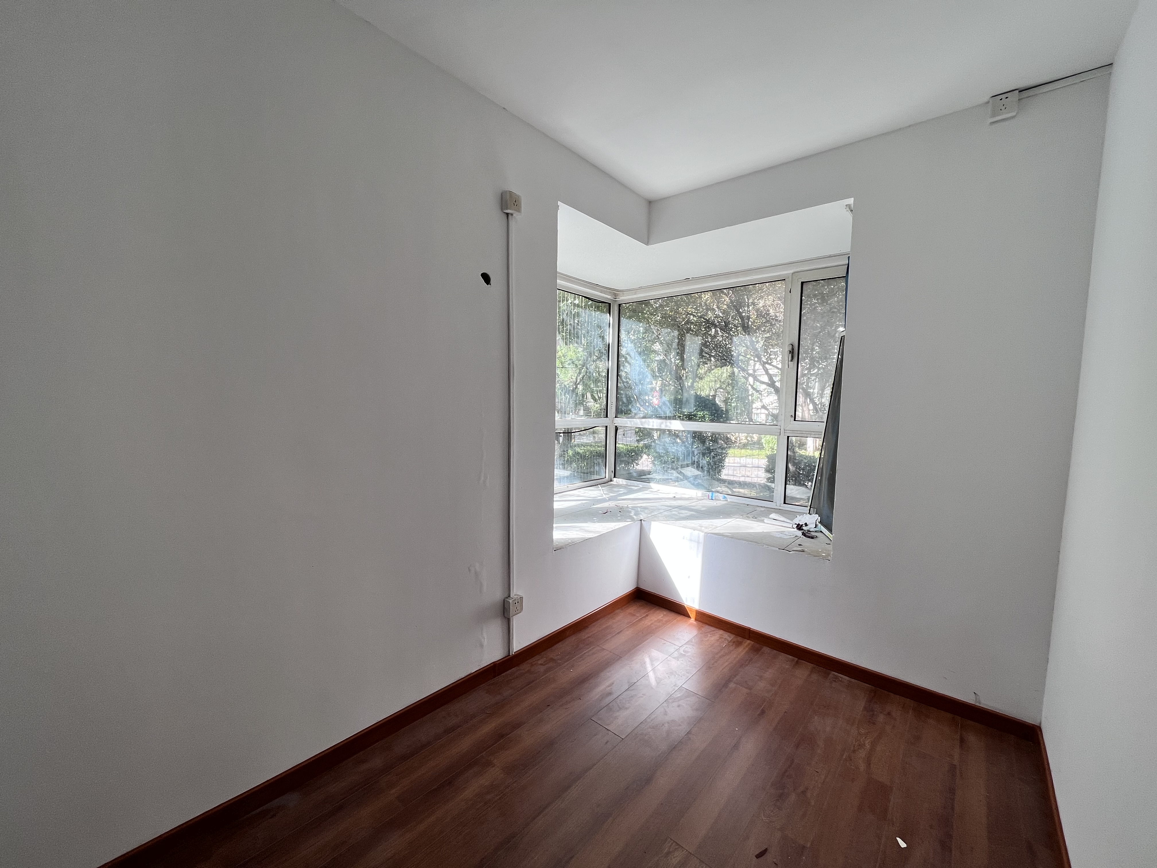 伟东新都(三区)白金瀚宫