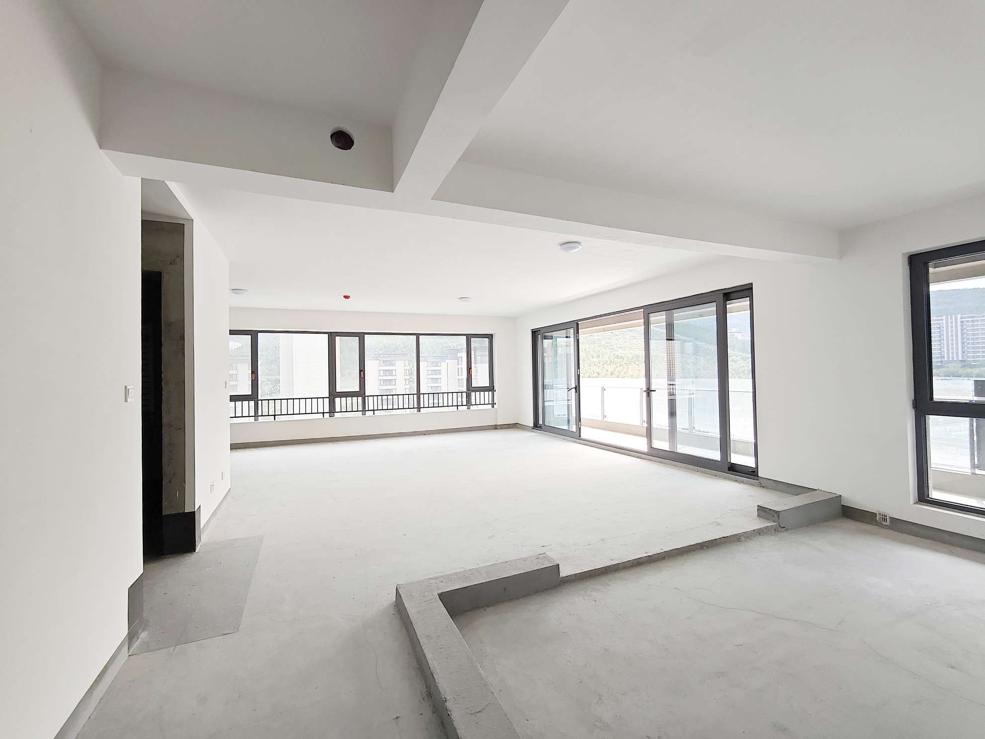  金科琼华九璋住宅 南北