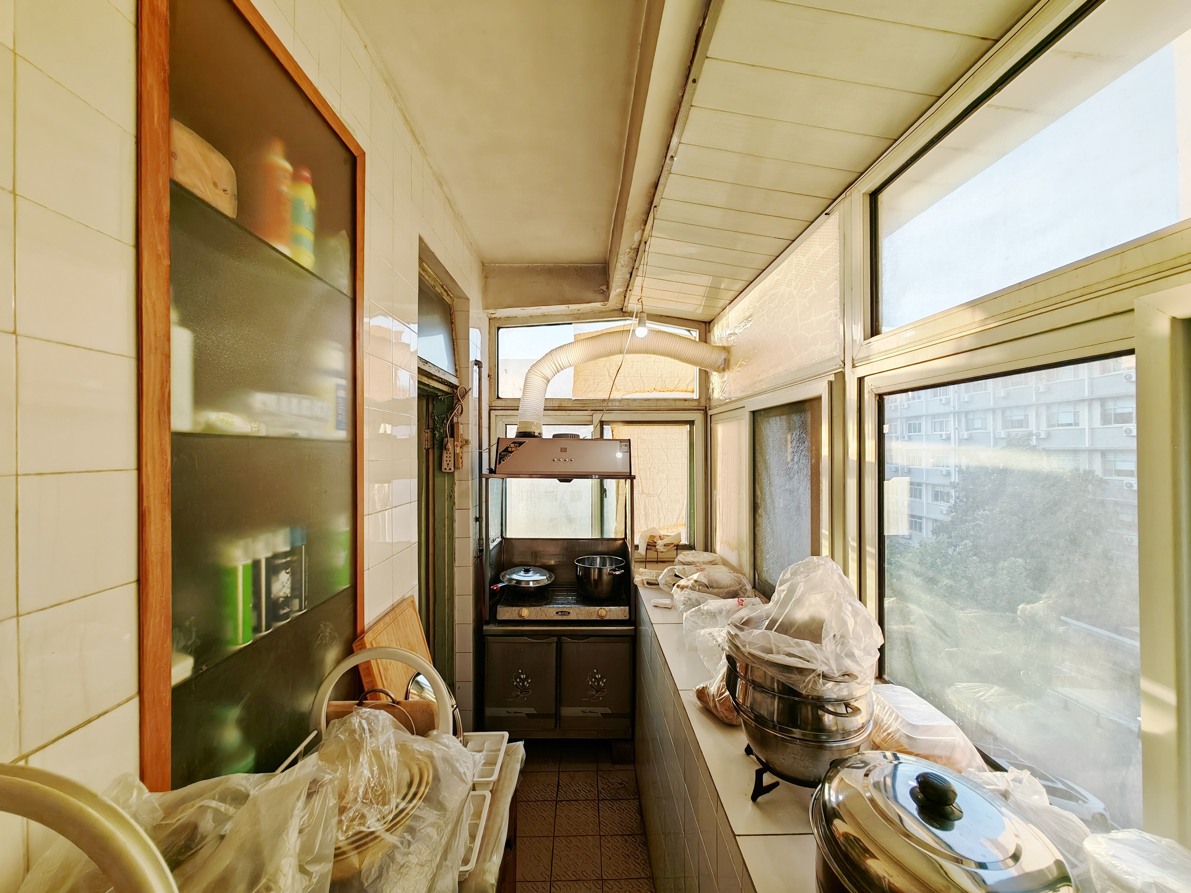 建筑新村南路8号