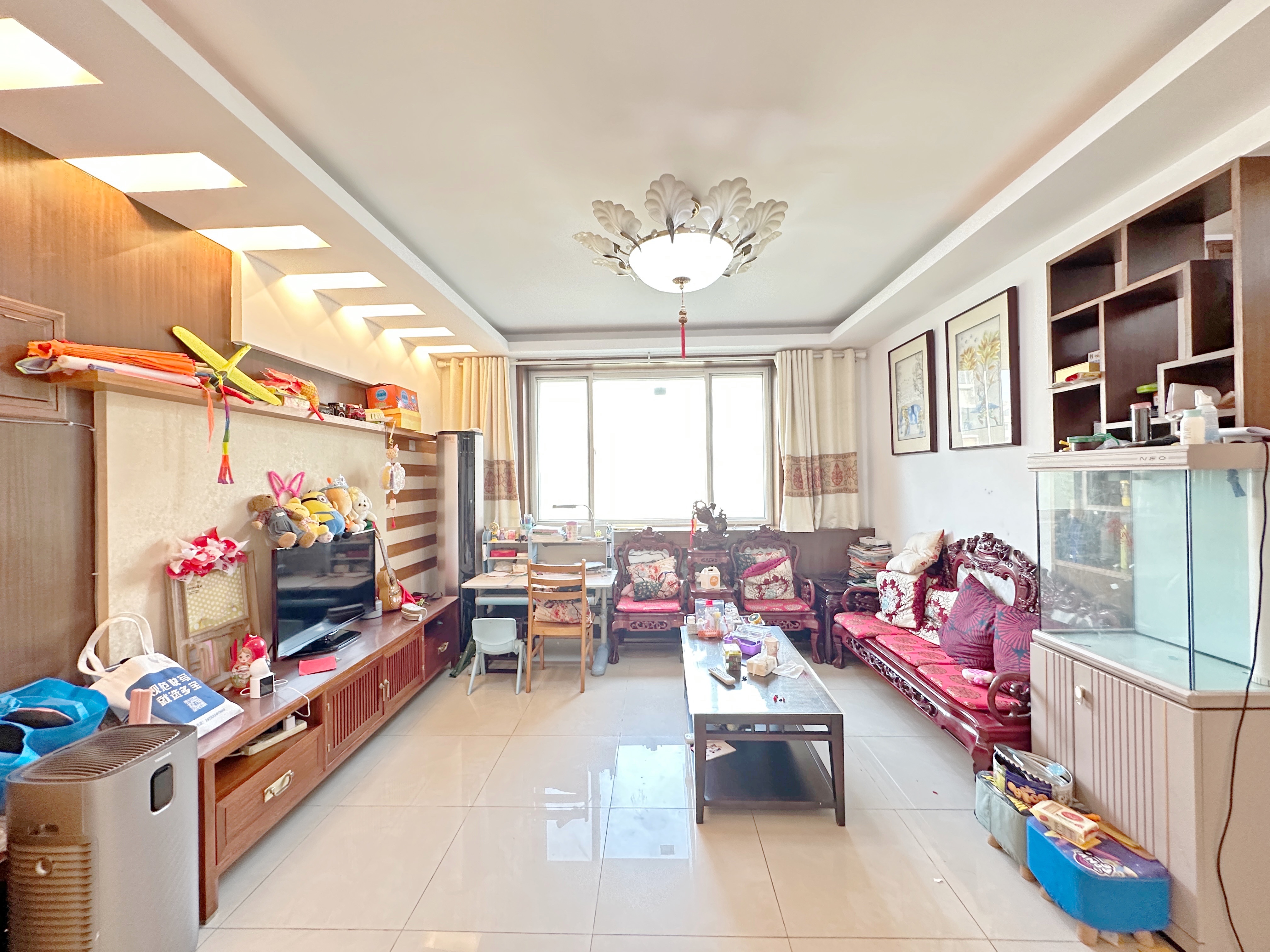  卧龙花园龙和苑 南北