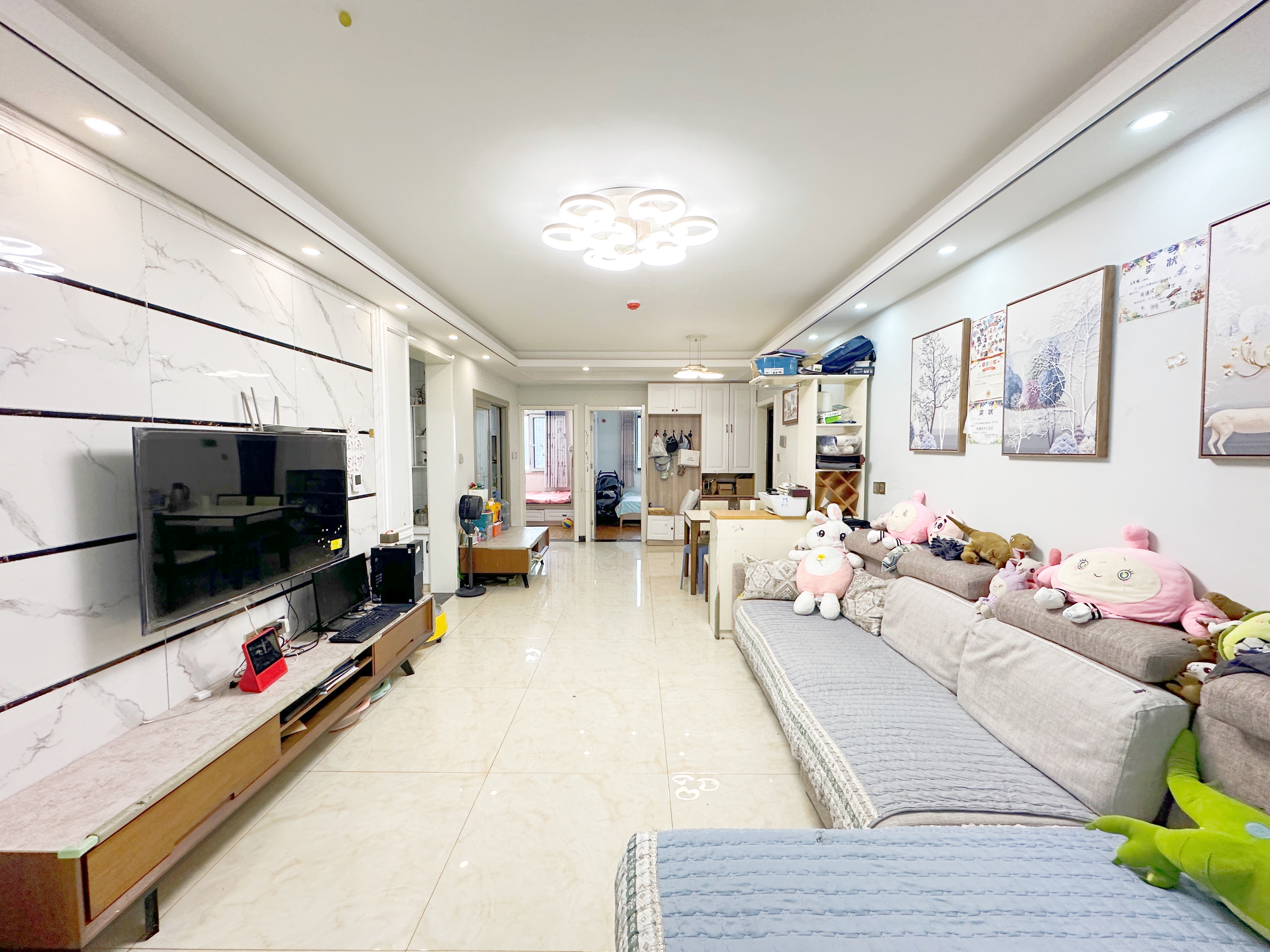  荣盛花语馨苑 南