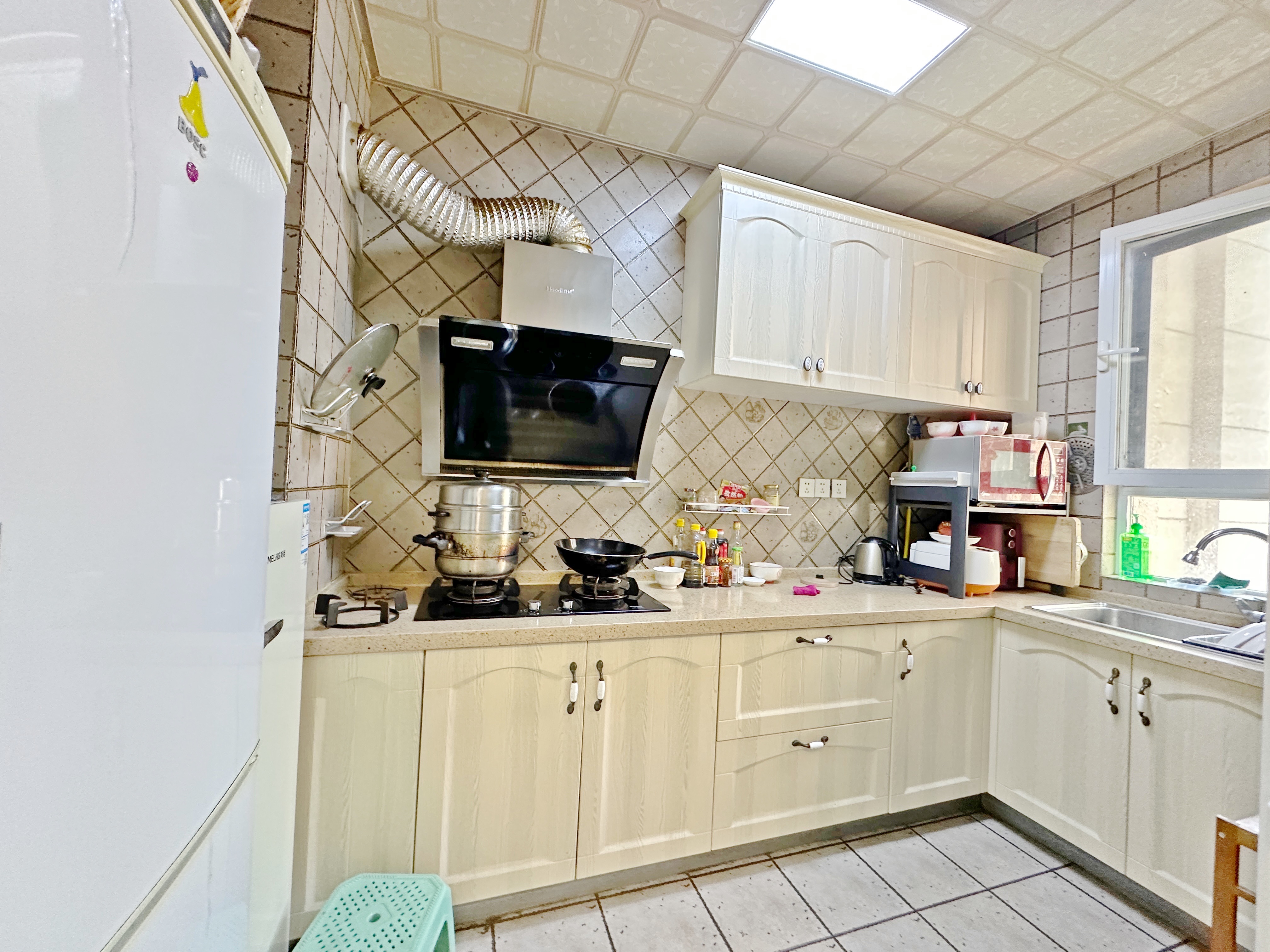 绿地新里卢浮公馆