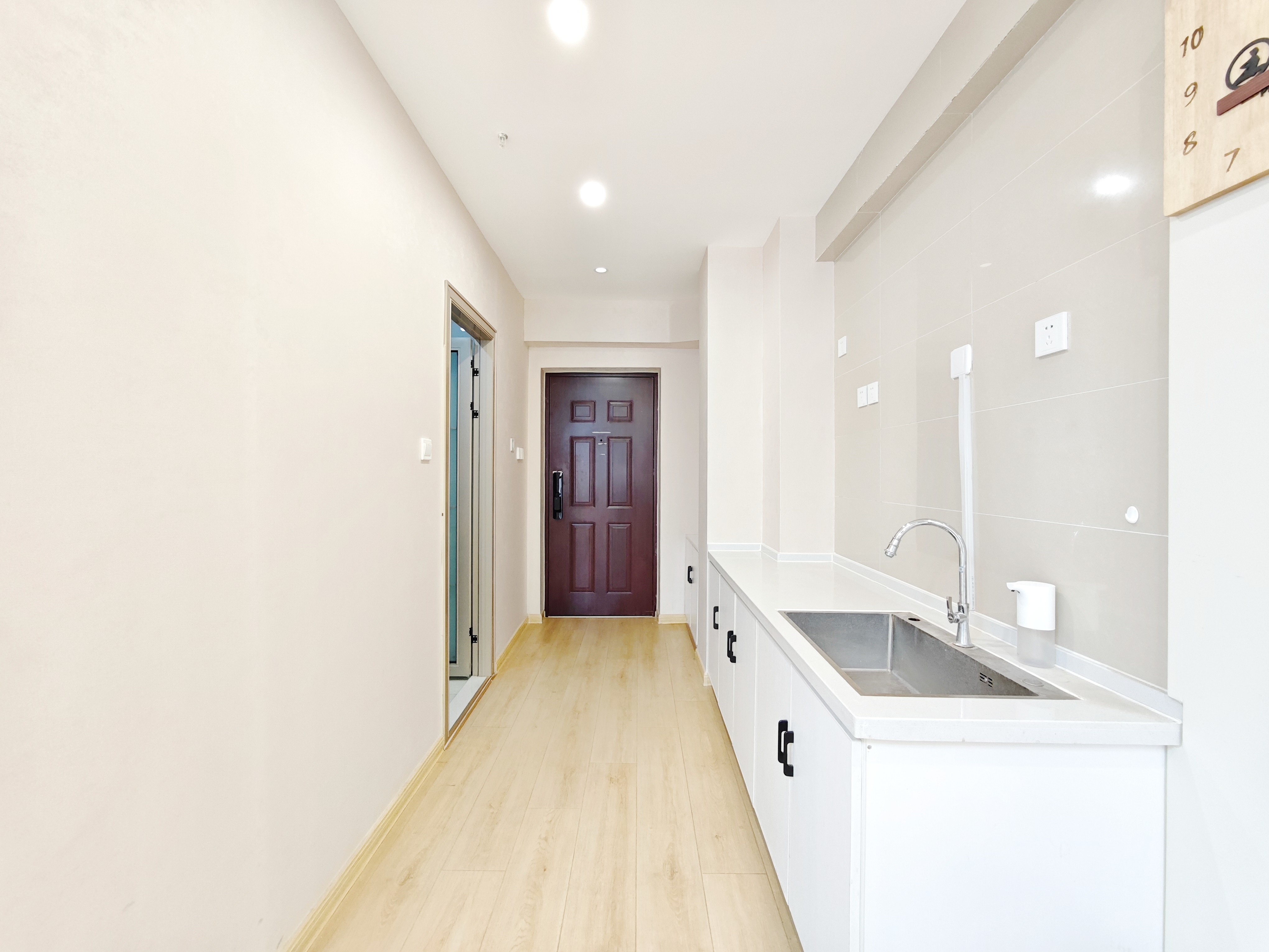 南益名泉春晓公寓