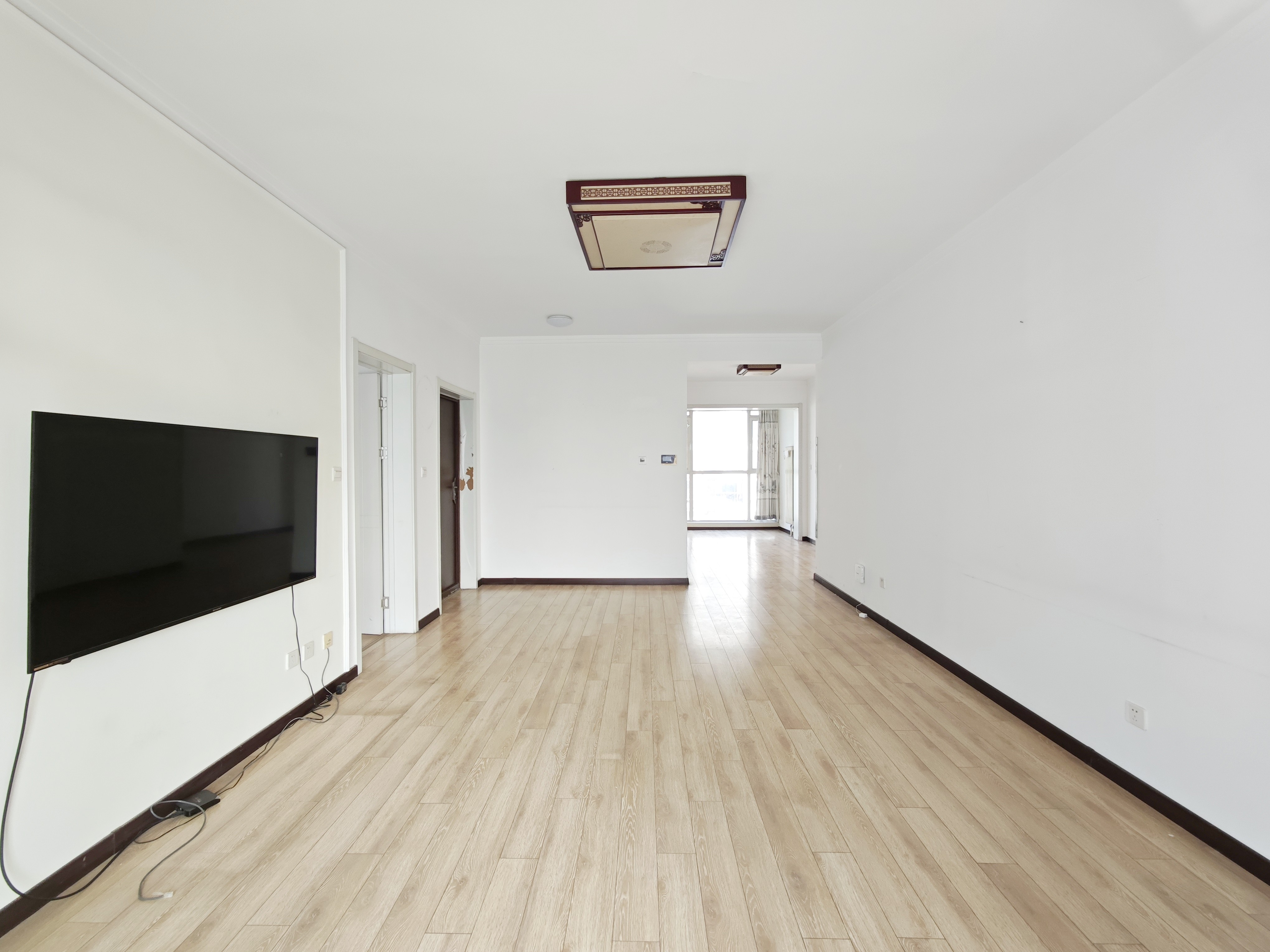  鑫源山庄  南北