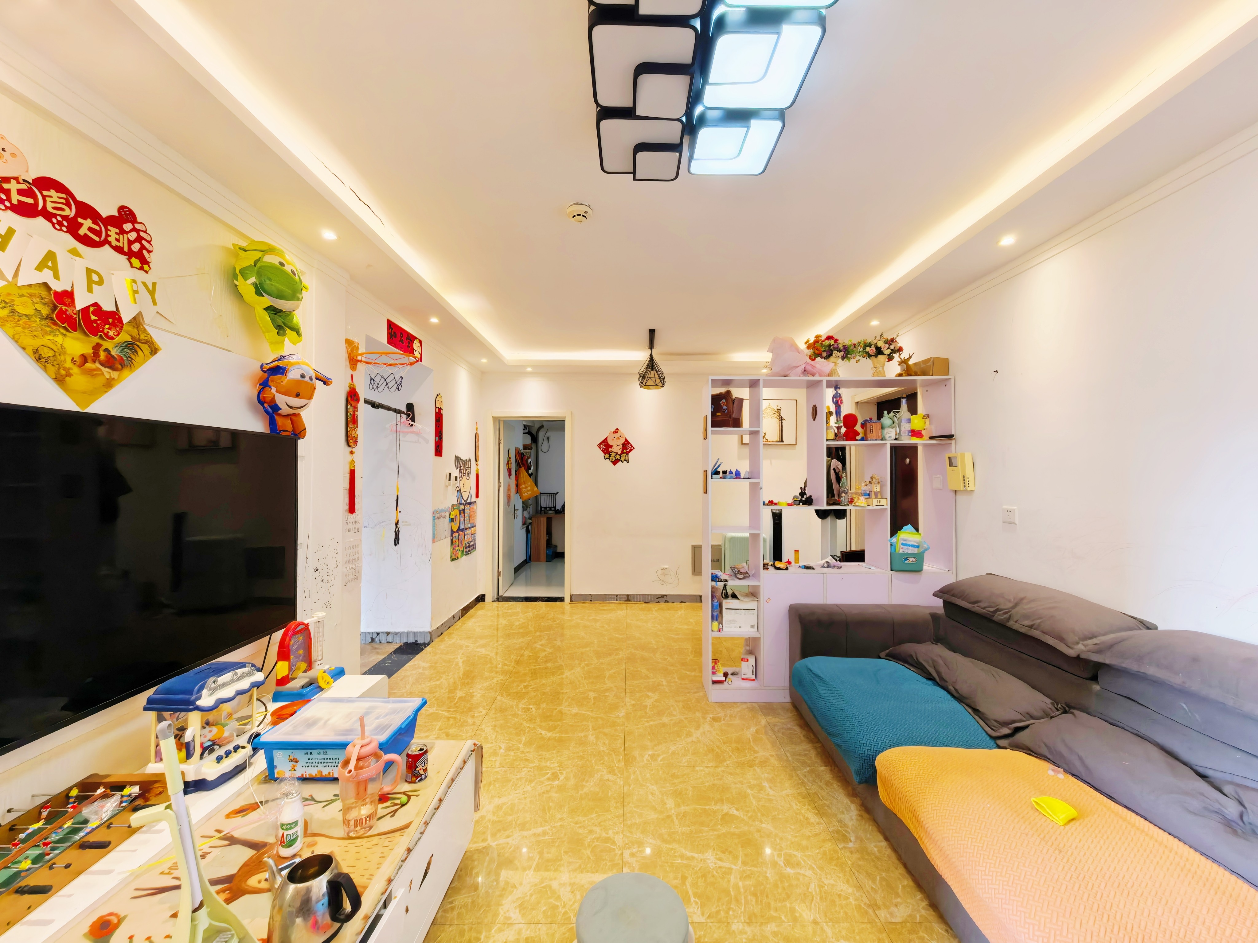  绿地泉景嘉园 东西