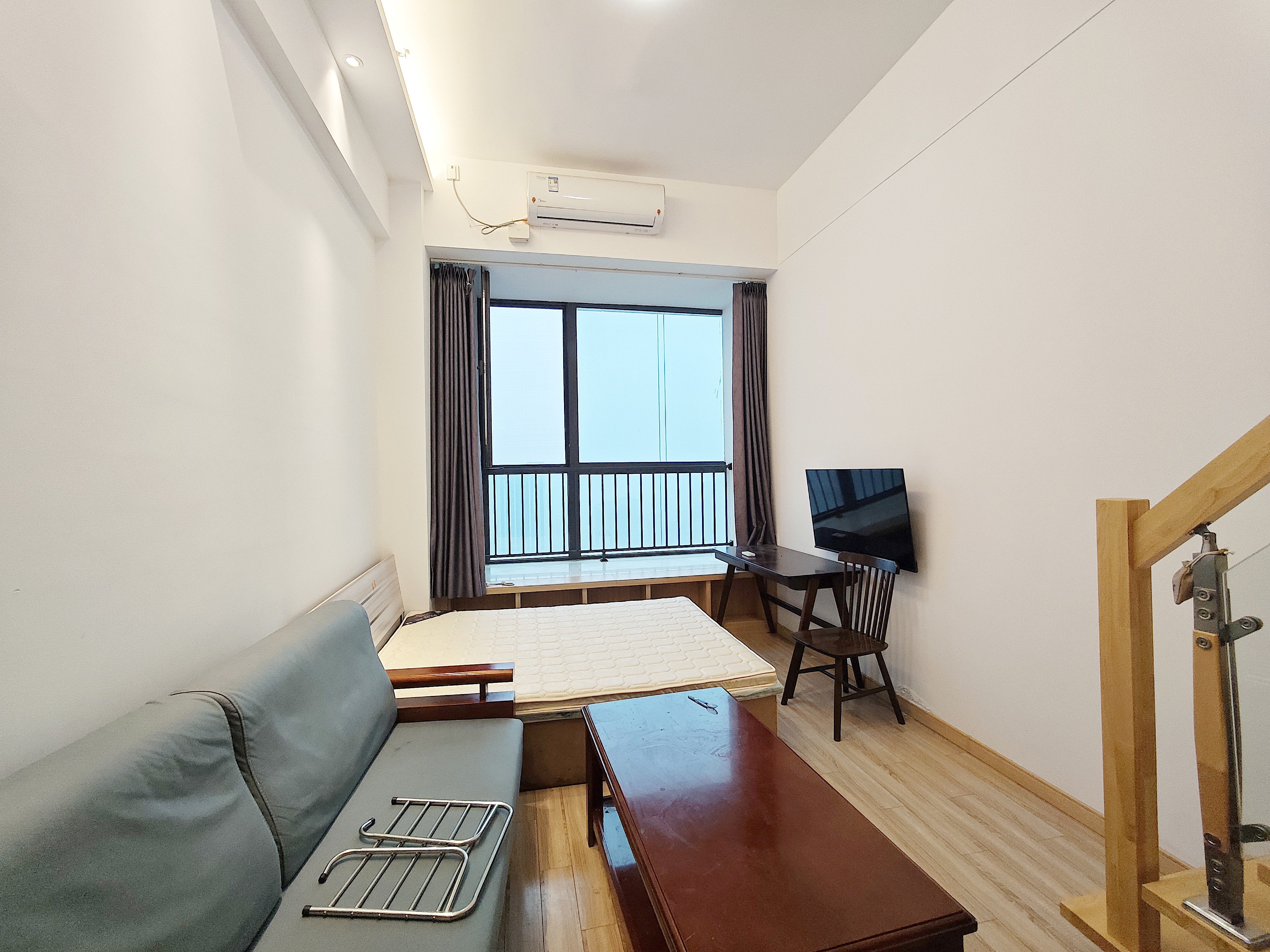  万科大都会万公馆 东