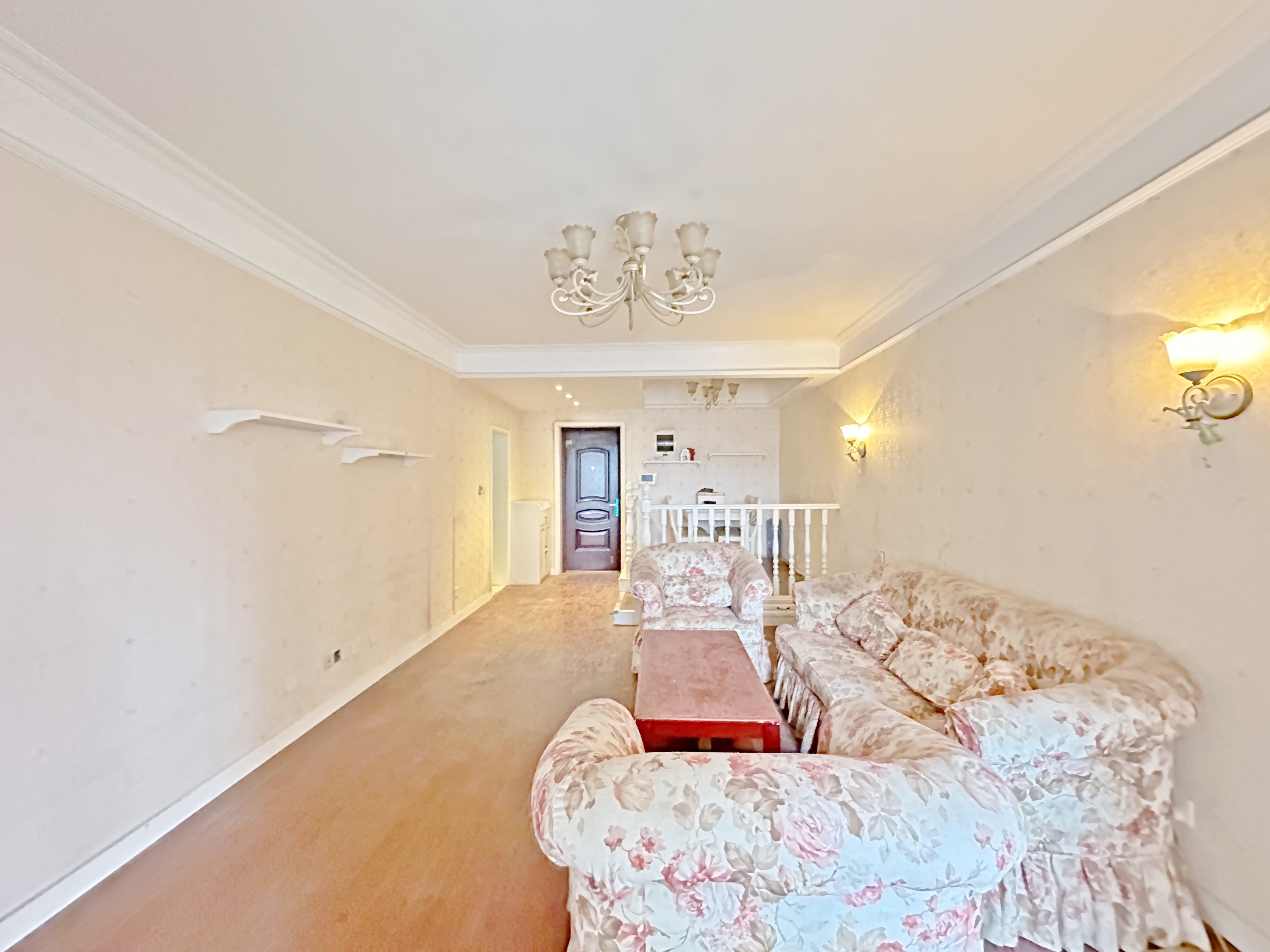 绿地新里卢浮公馆