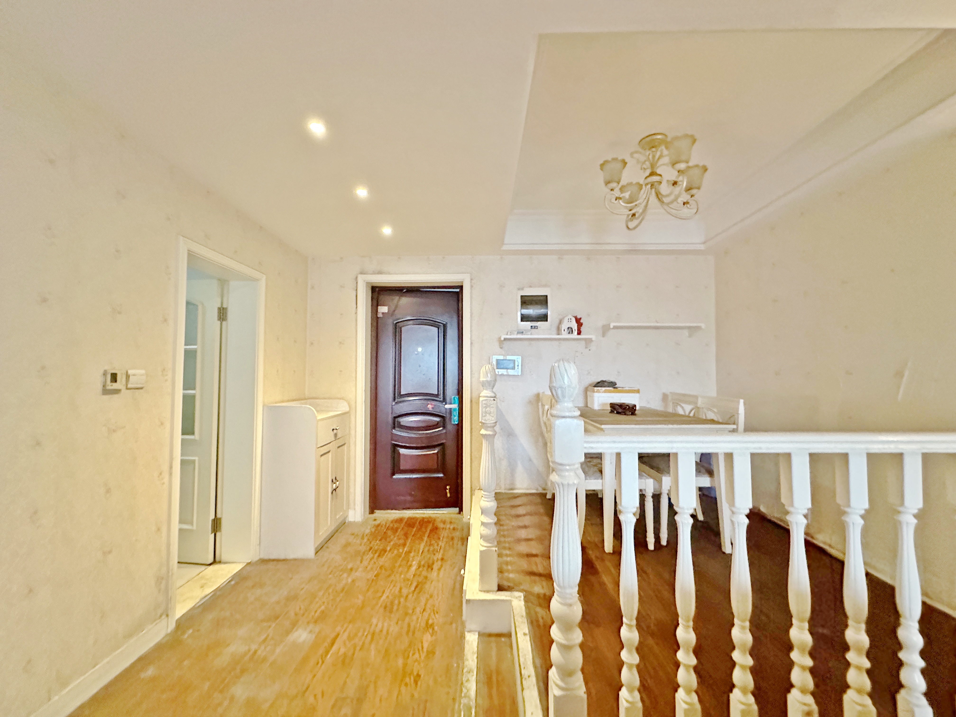 绿地新里卢浮公馆