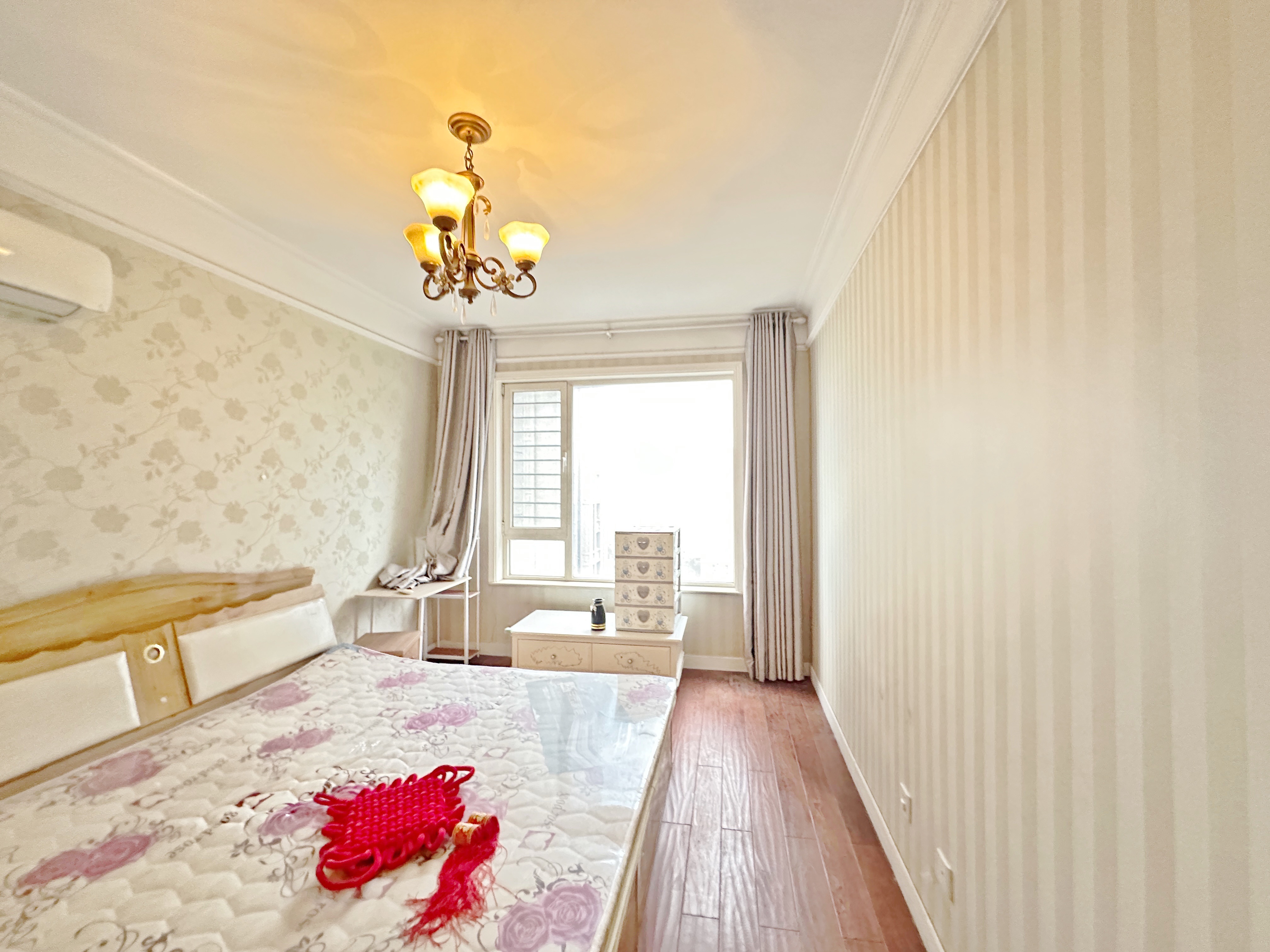 绿地新里卢浮公馆