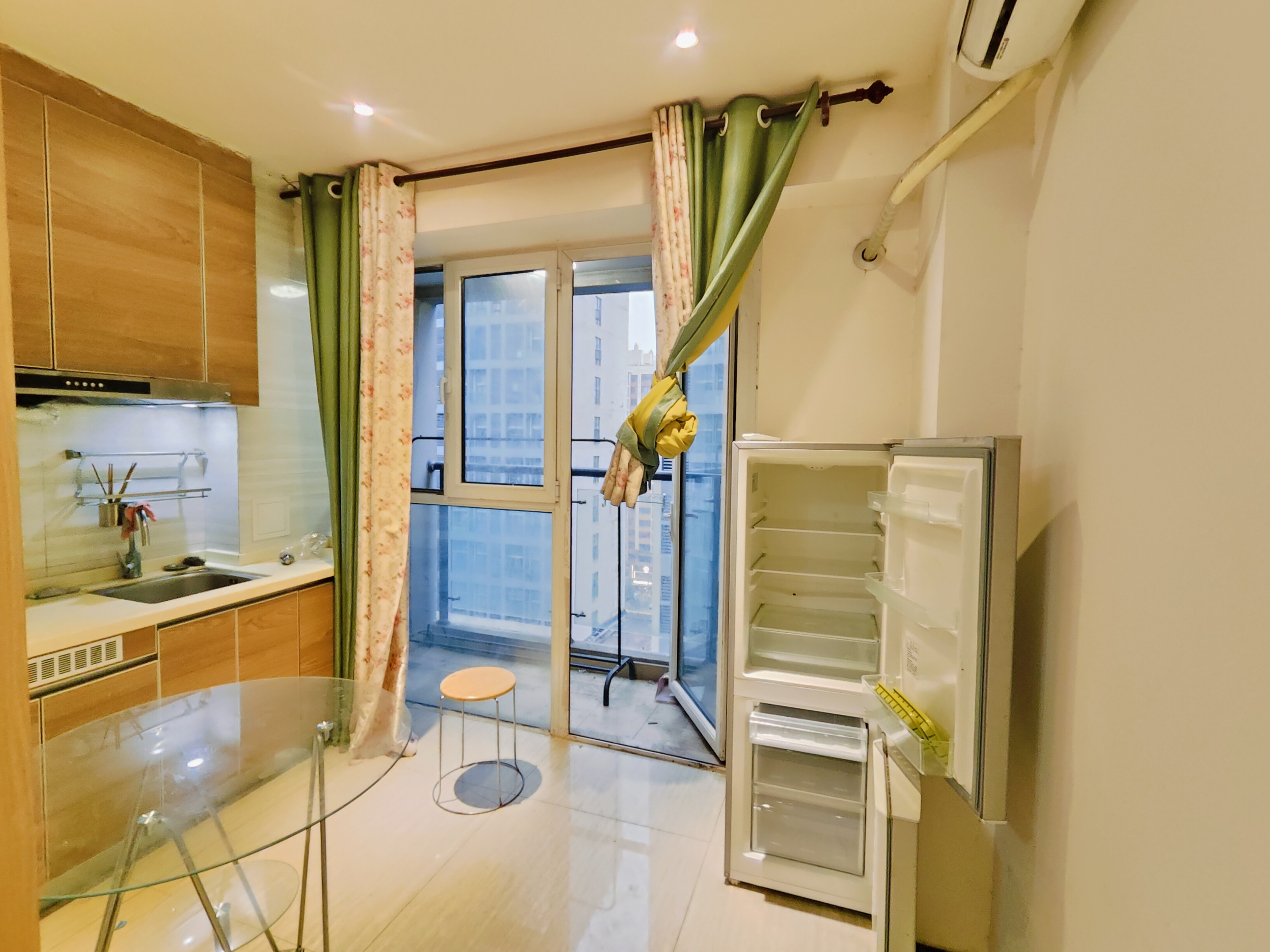 恒大滨河左岸公寓(临湖公馆花园)