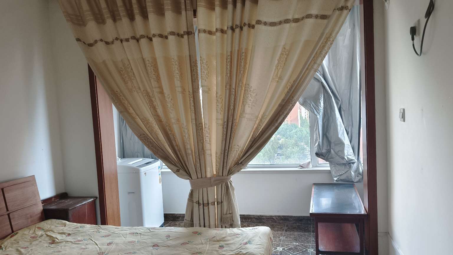 天鸿万象新天哈佛郡