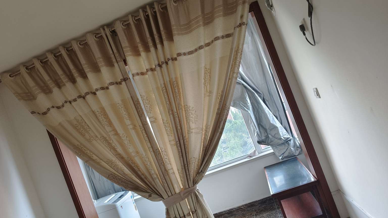 天鸿万象新天哈佛郡