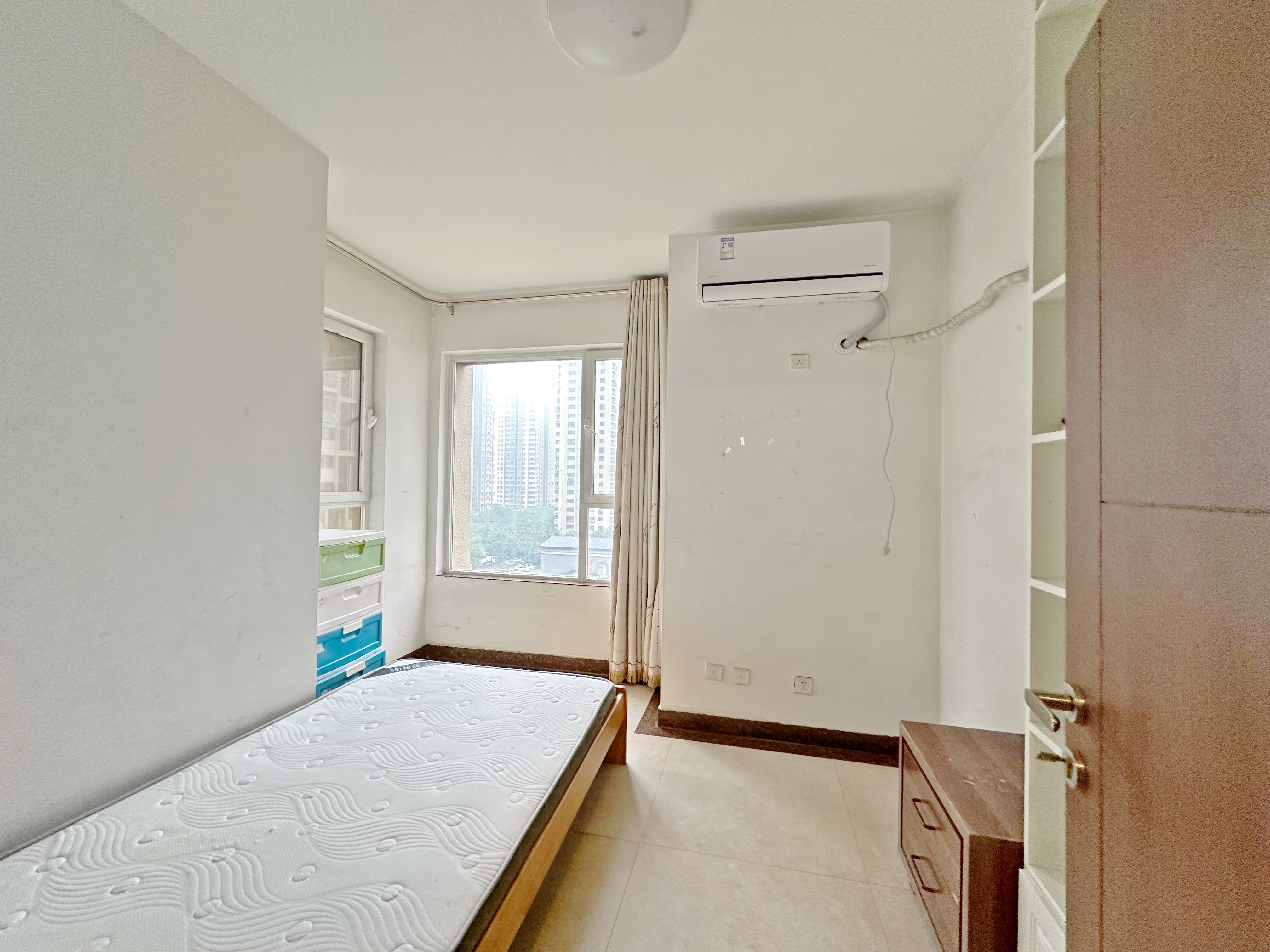 绿地新里卢浮公馆