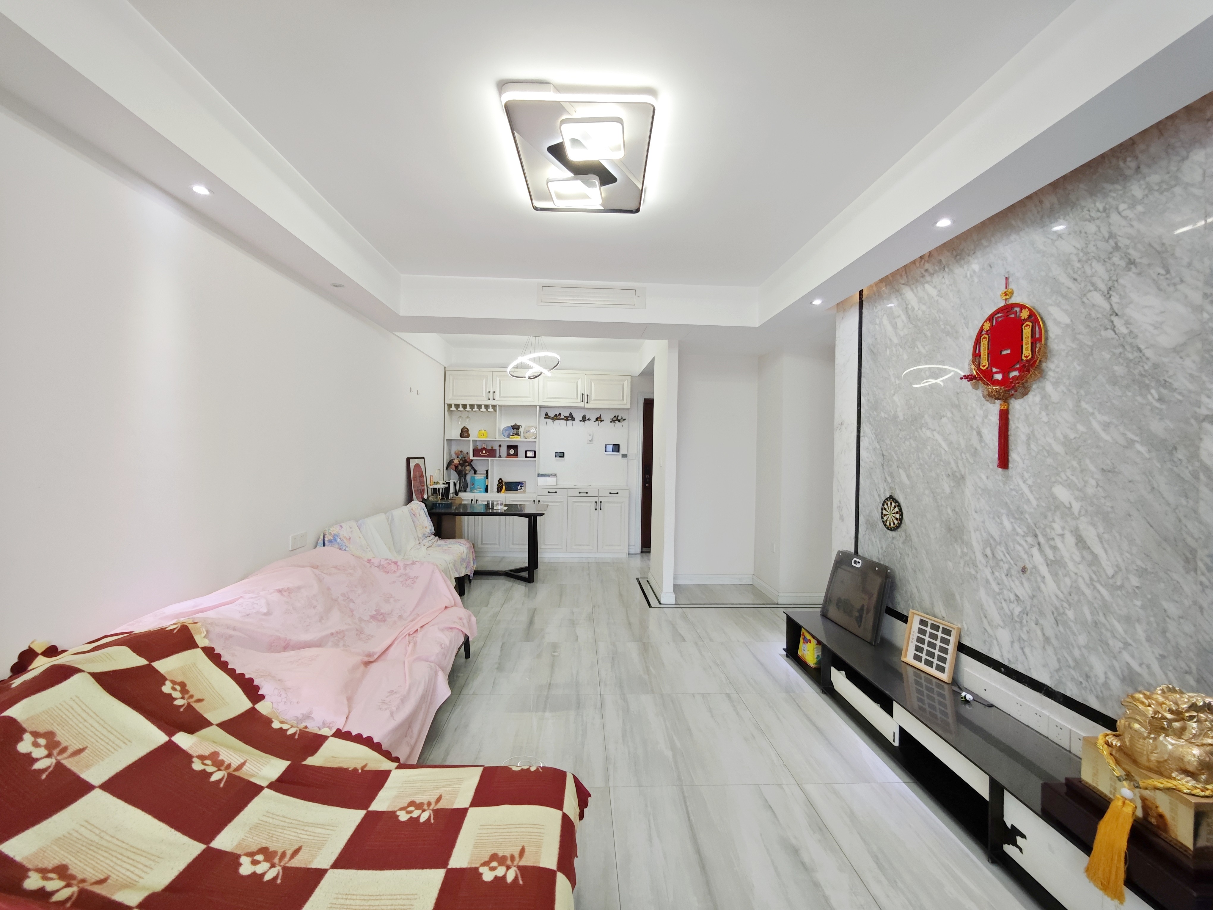  高新绿城玉兰花园 南北