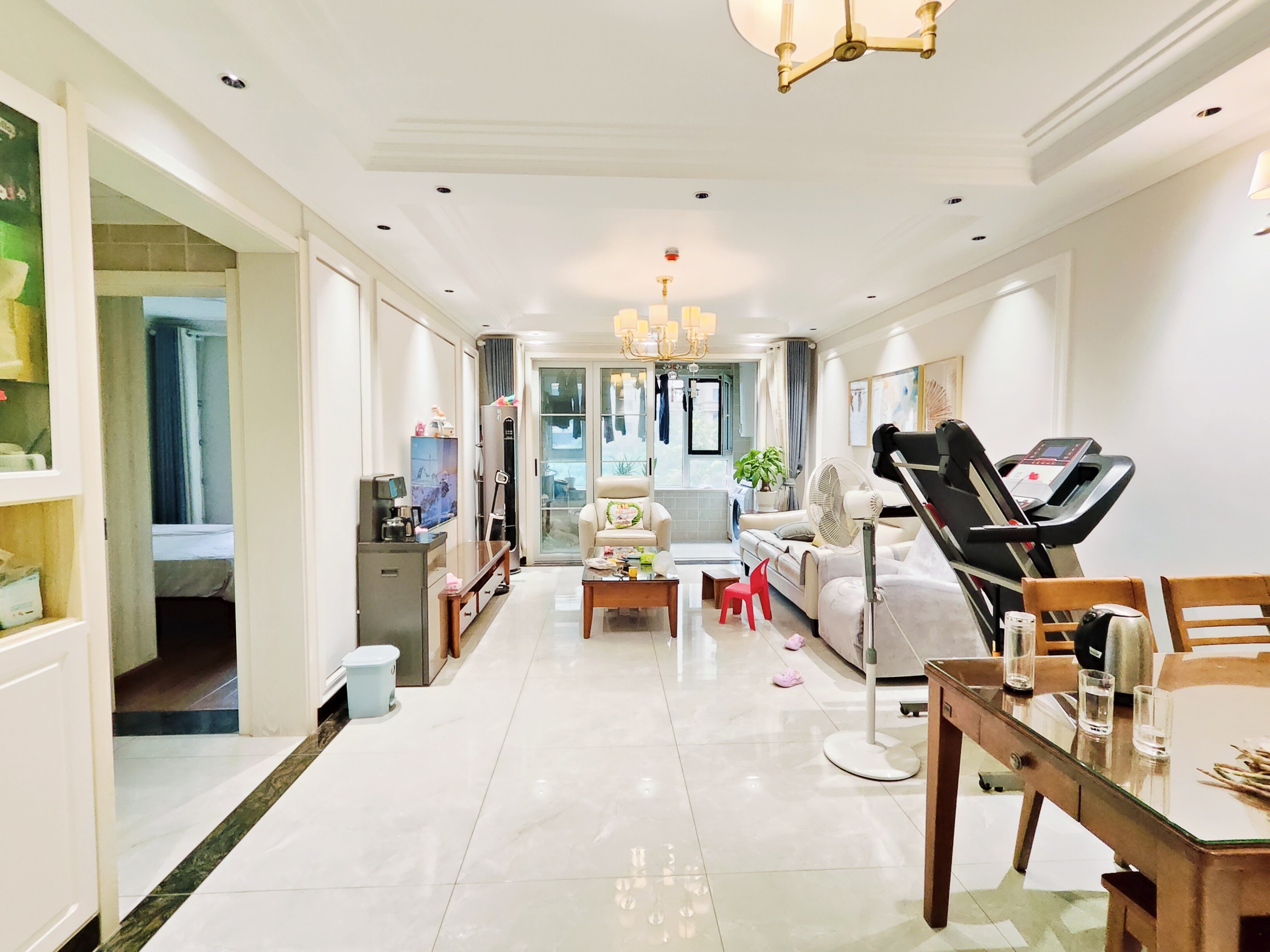  海尔云世界滟澜公馆花园 南北