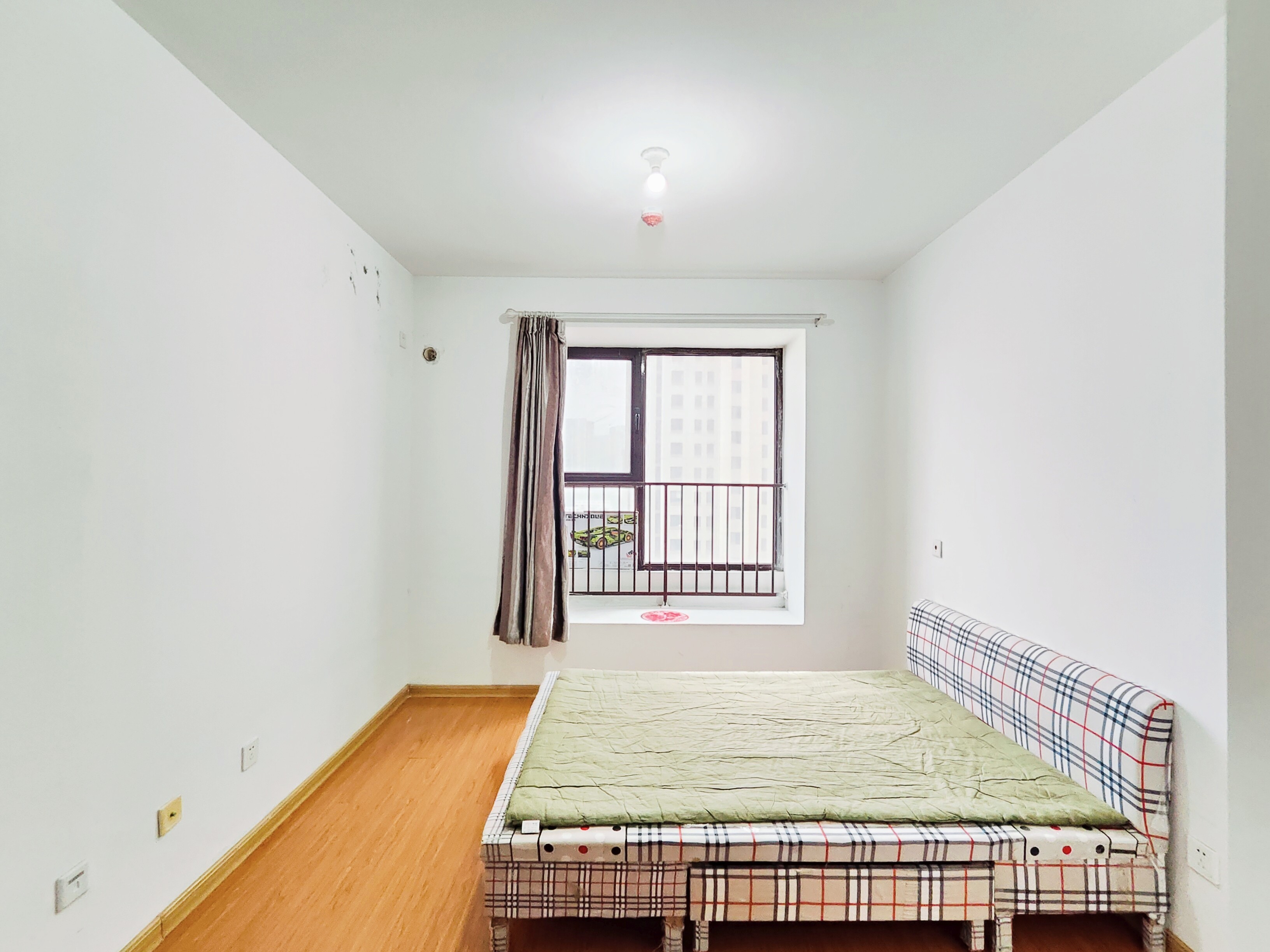 海尔云世界滟澜公馆花园