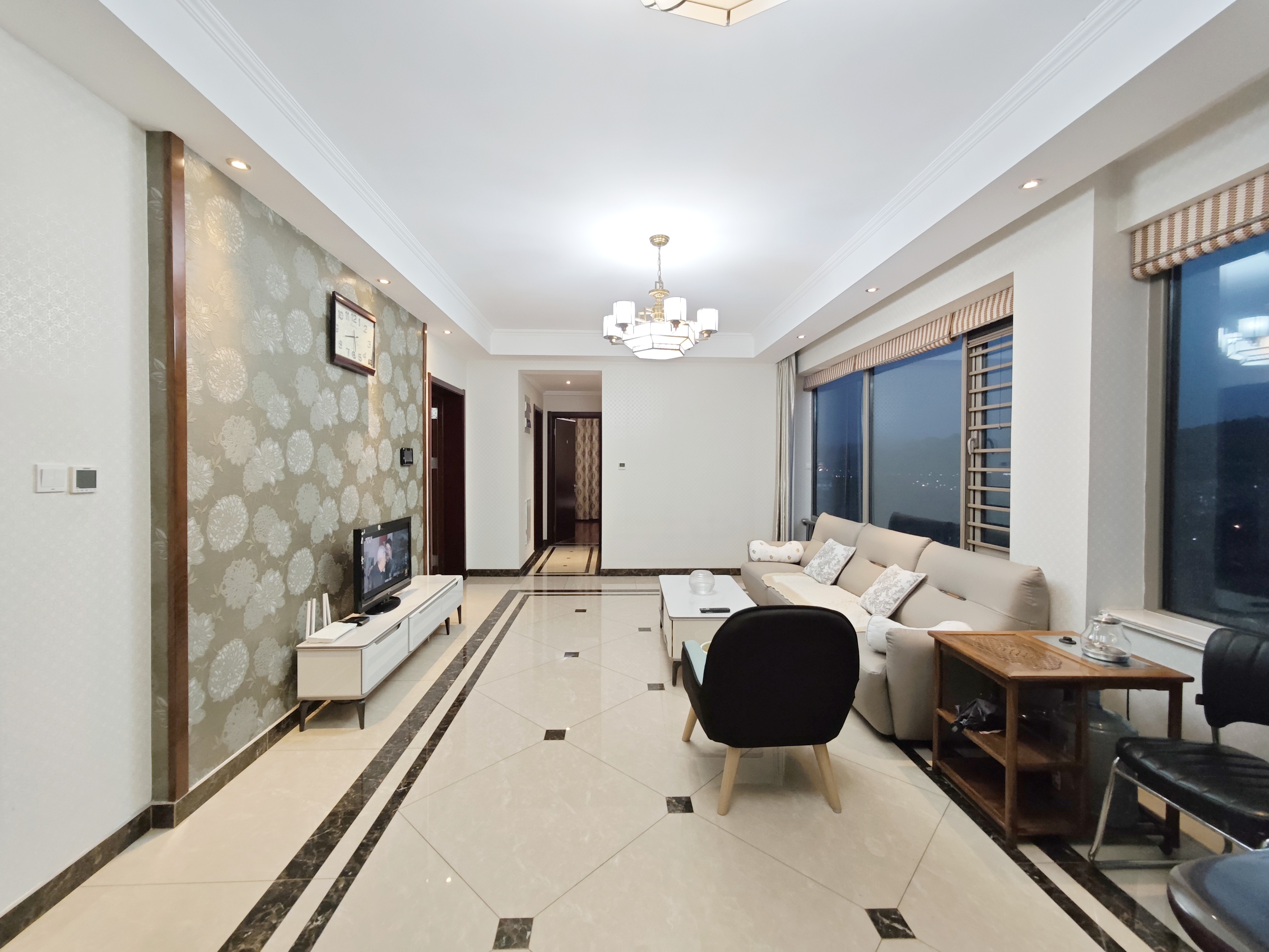  海尔绿城全运村锦兰园 南北