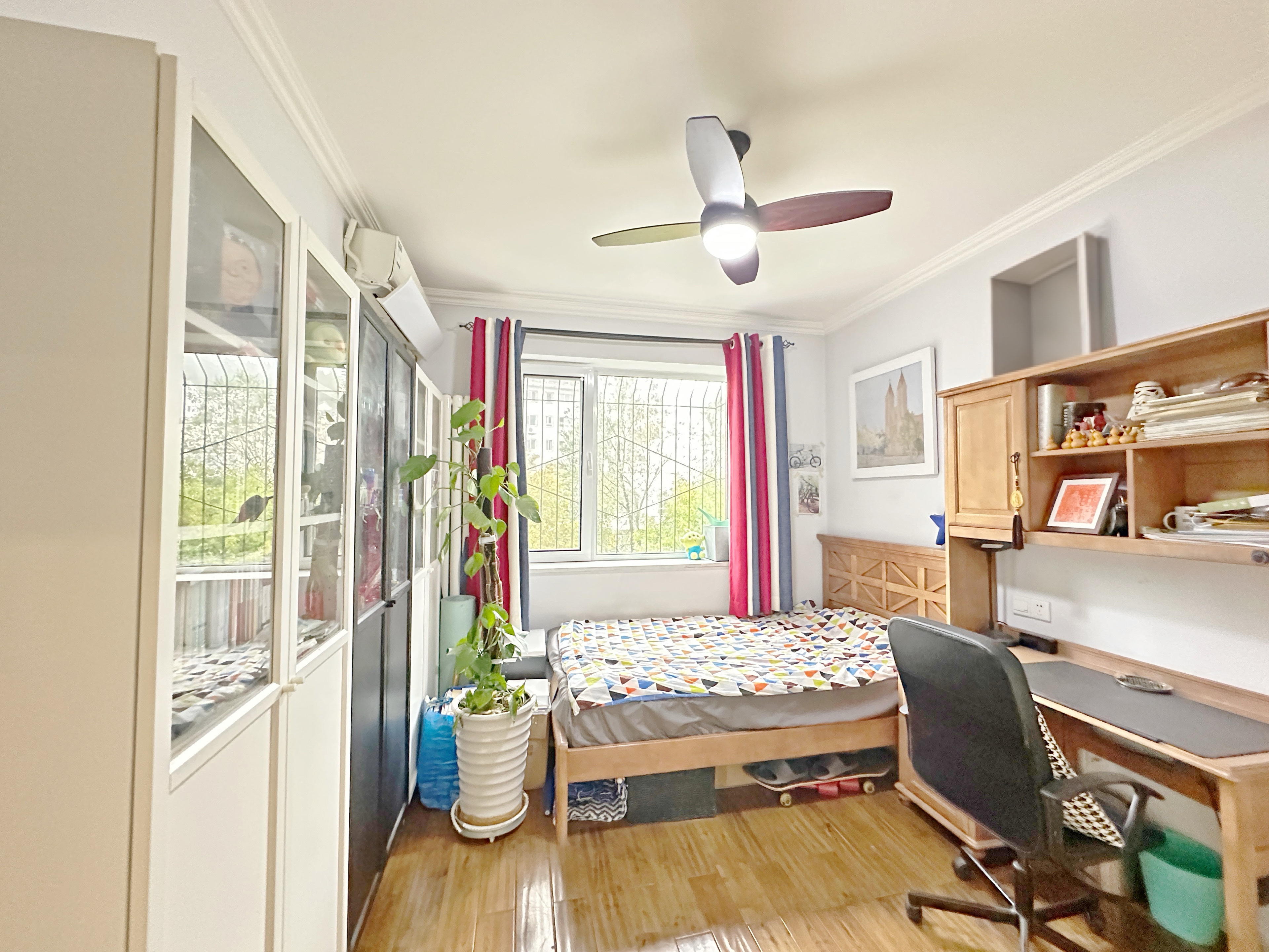 卧龙花园龙盛苑