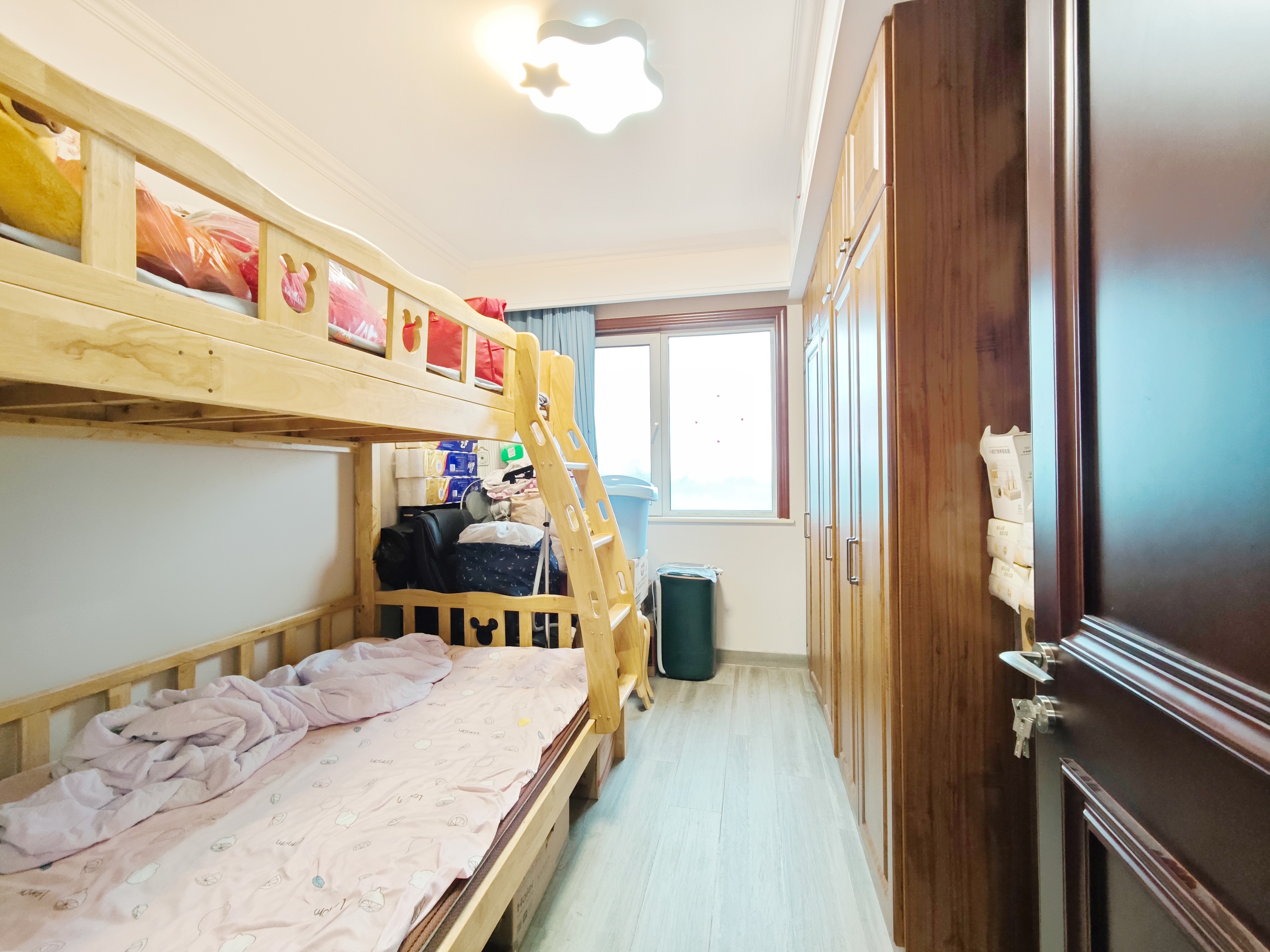 绿地新里香榭丽公馆