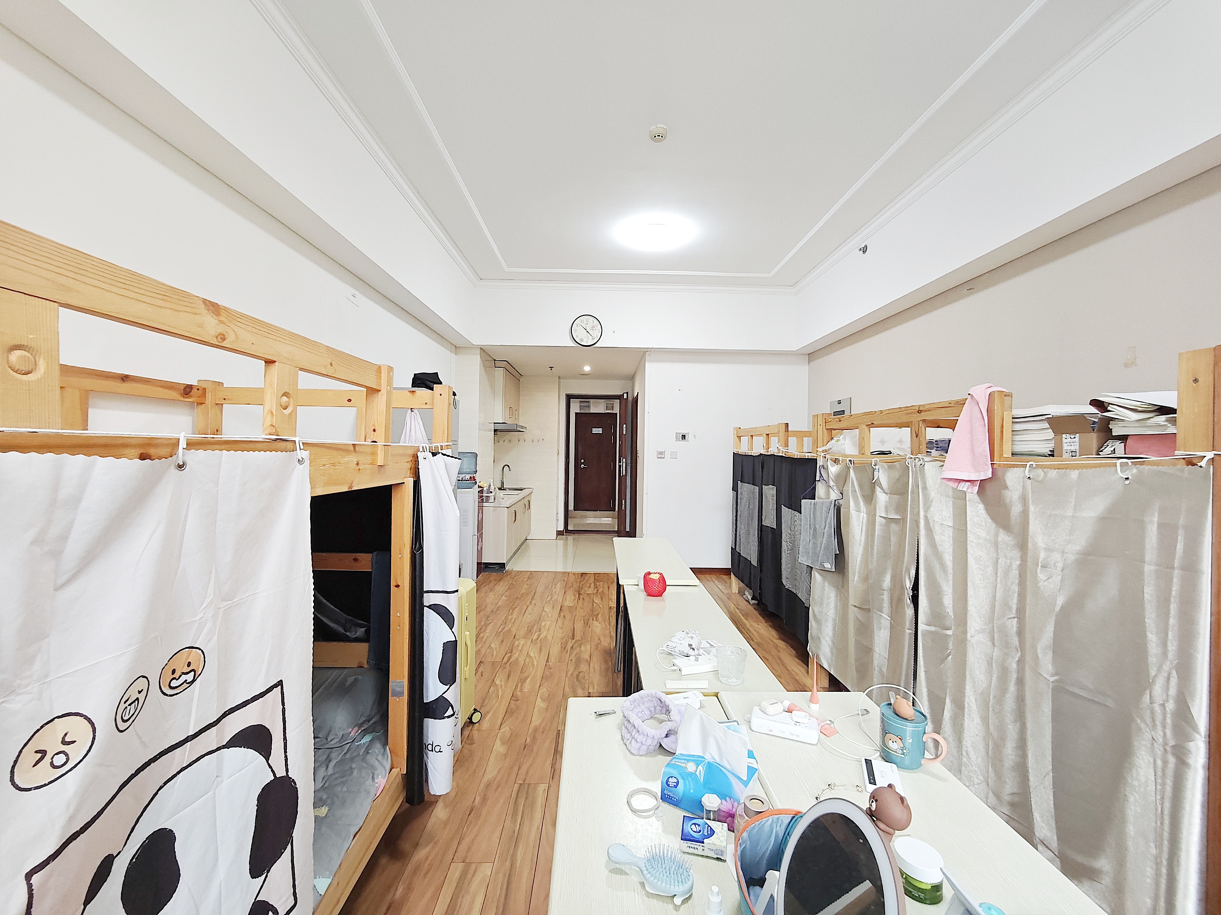  黄金99生活广场  南北