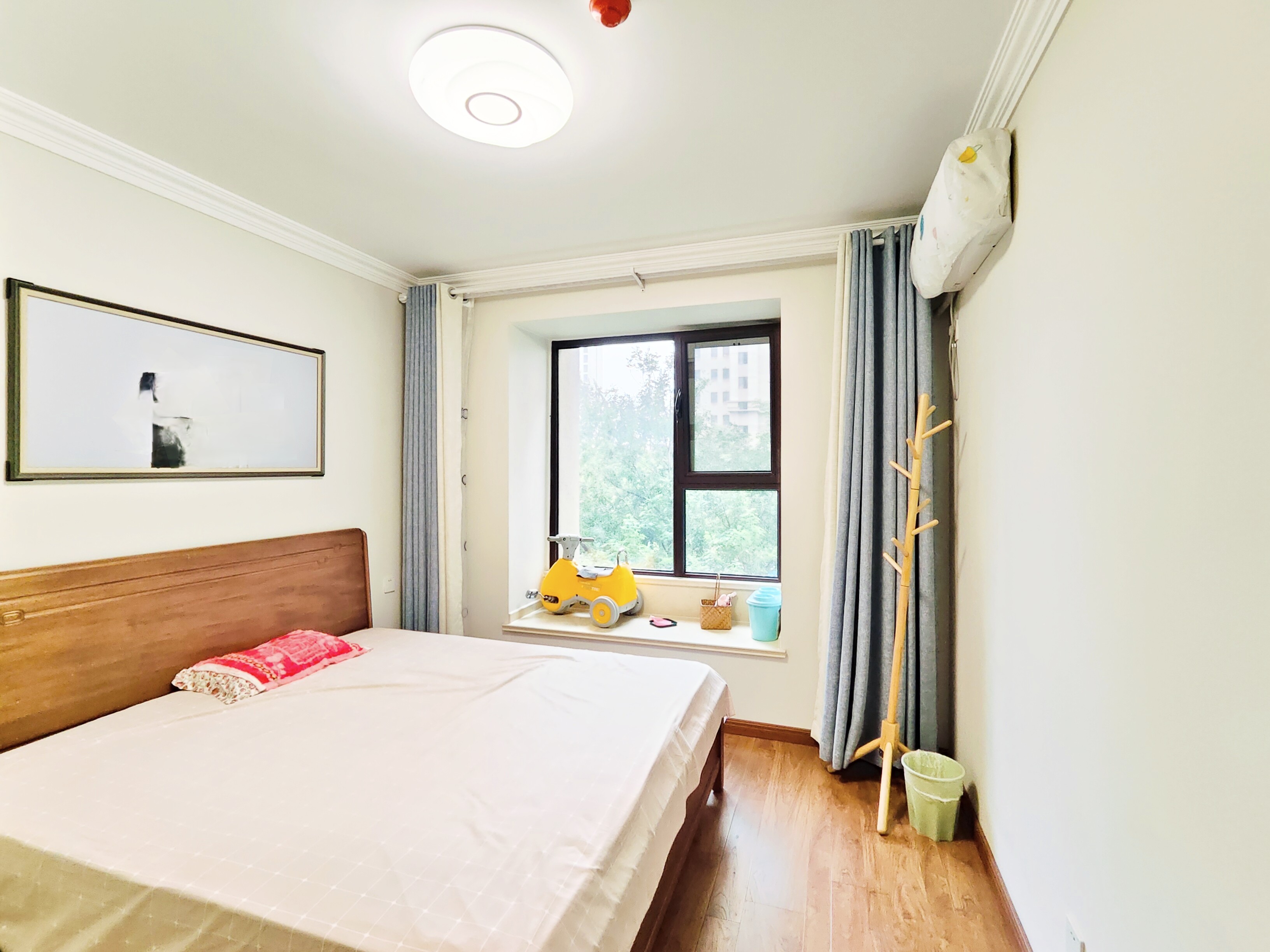 海尔云世界滟澜公馆花园