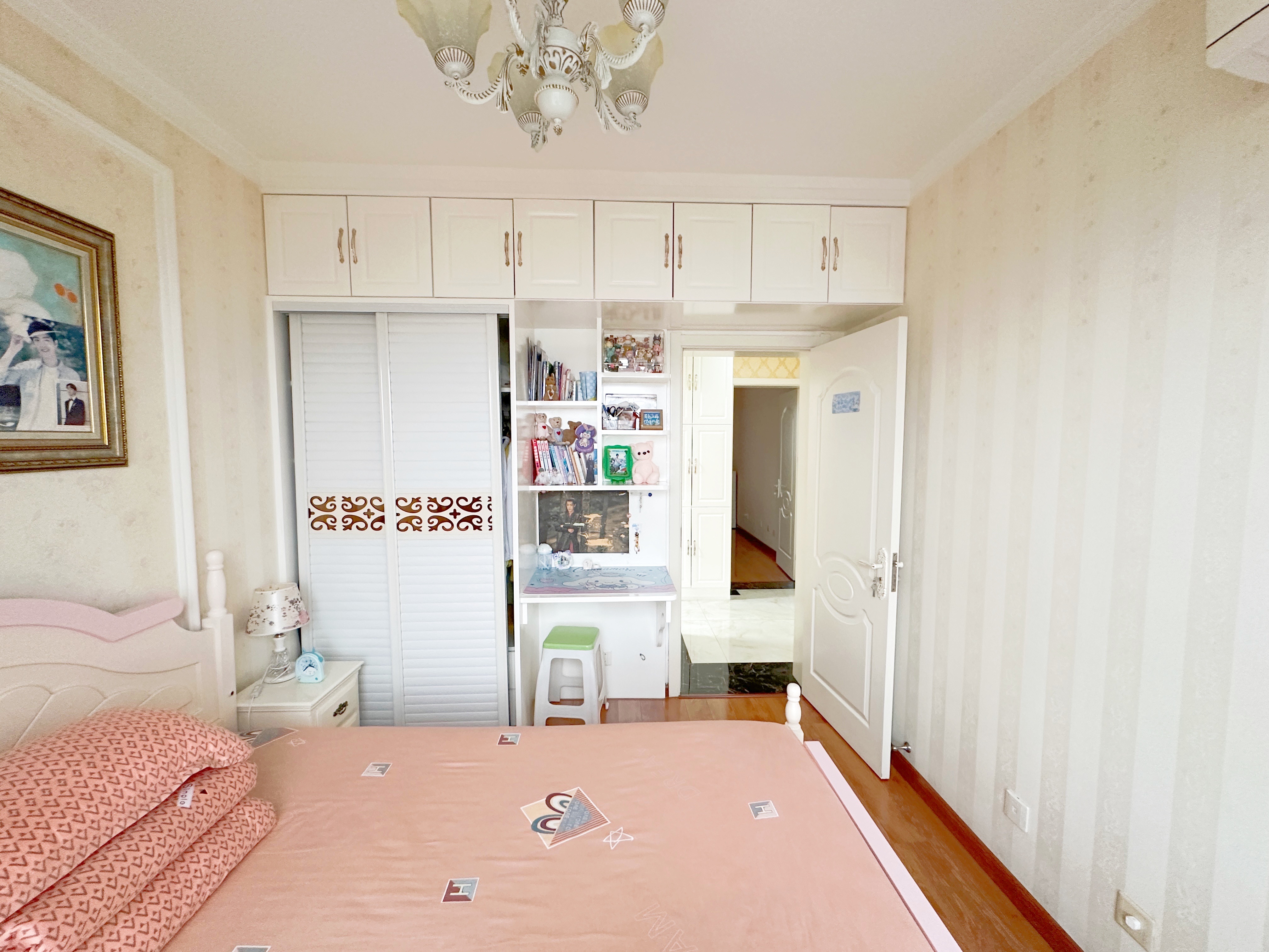 绿地新里梵尔赛公馆