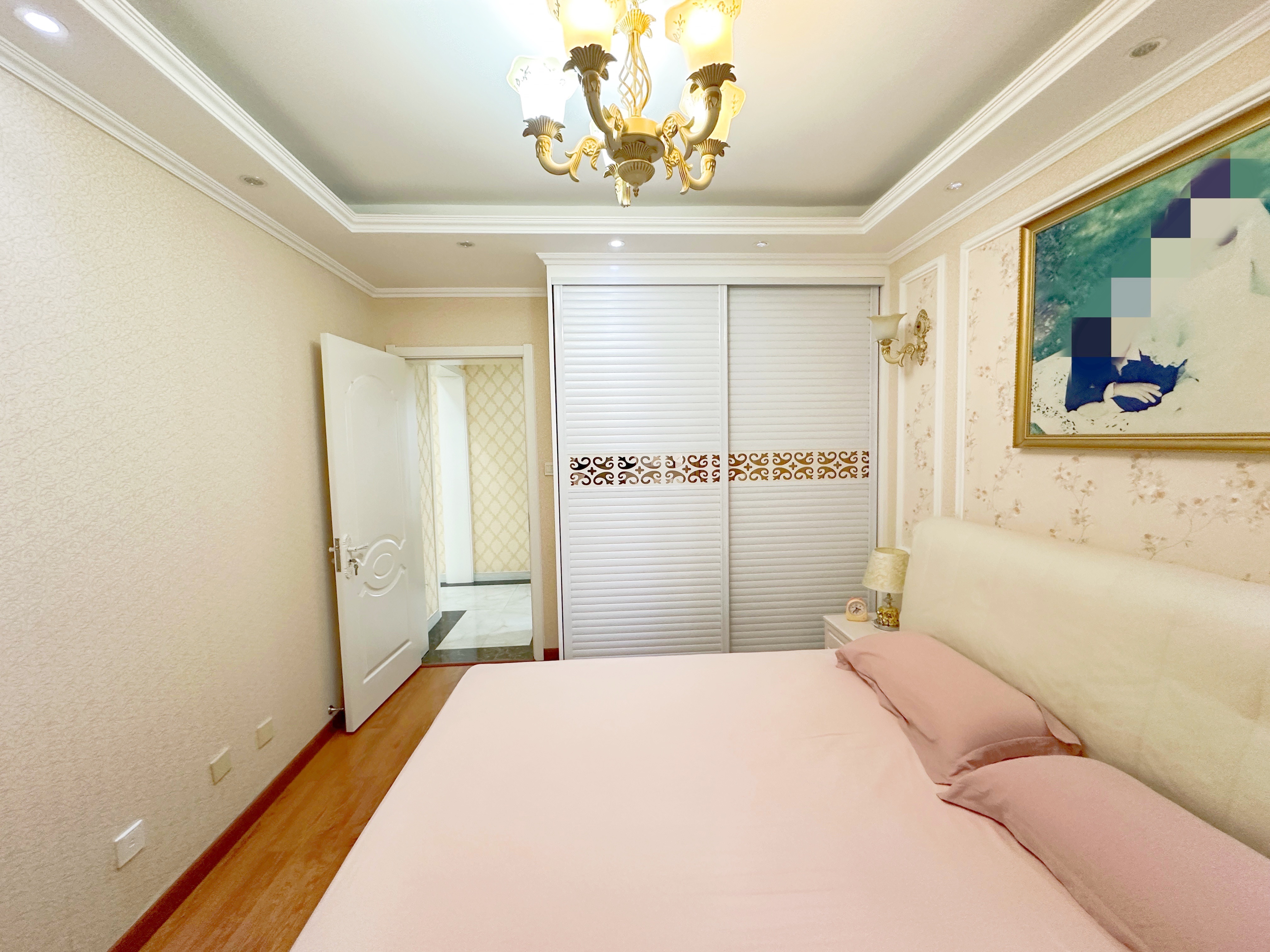 绿地新里梵尔赛公馆