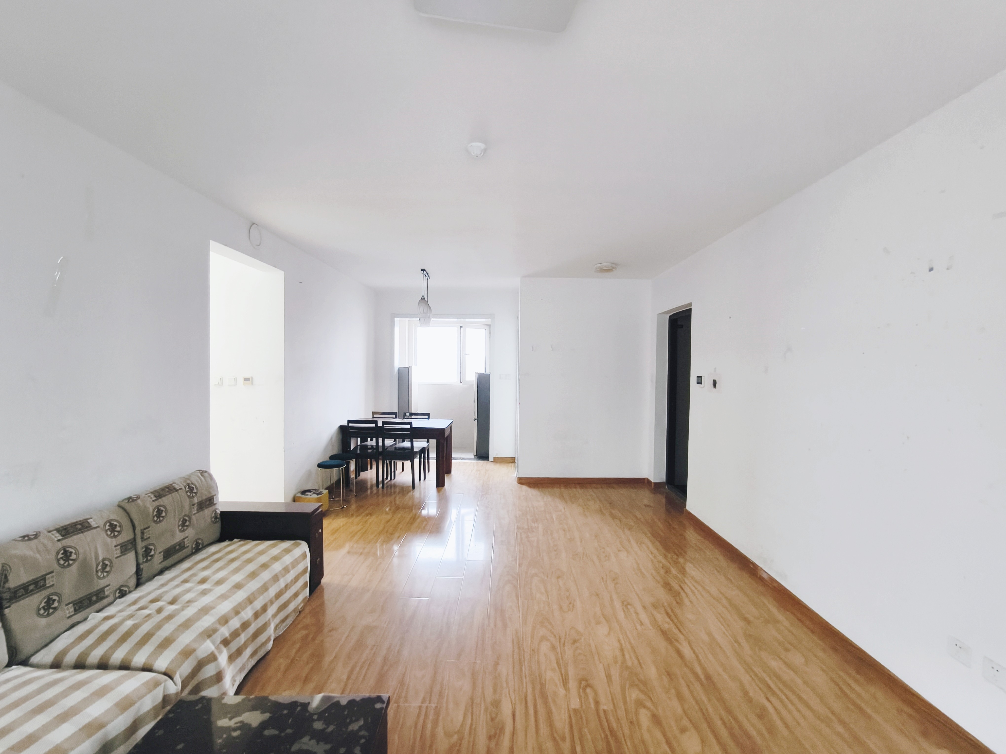  鲁能泰山7号一期 南北