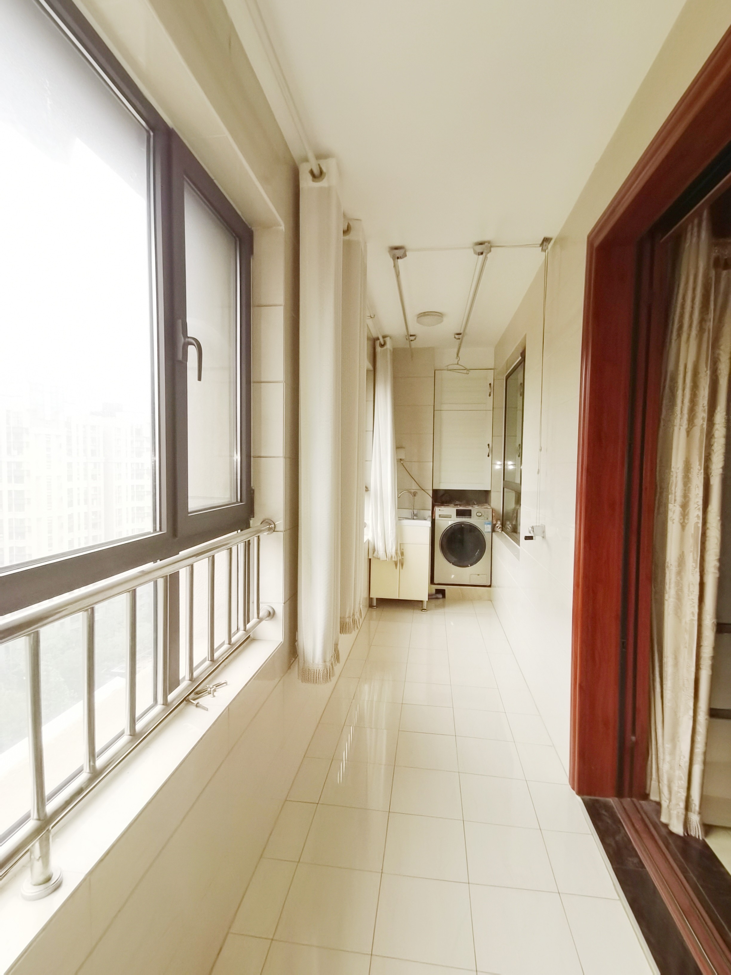 鲁邦奥林逸城西区