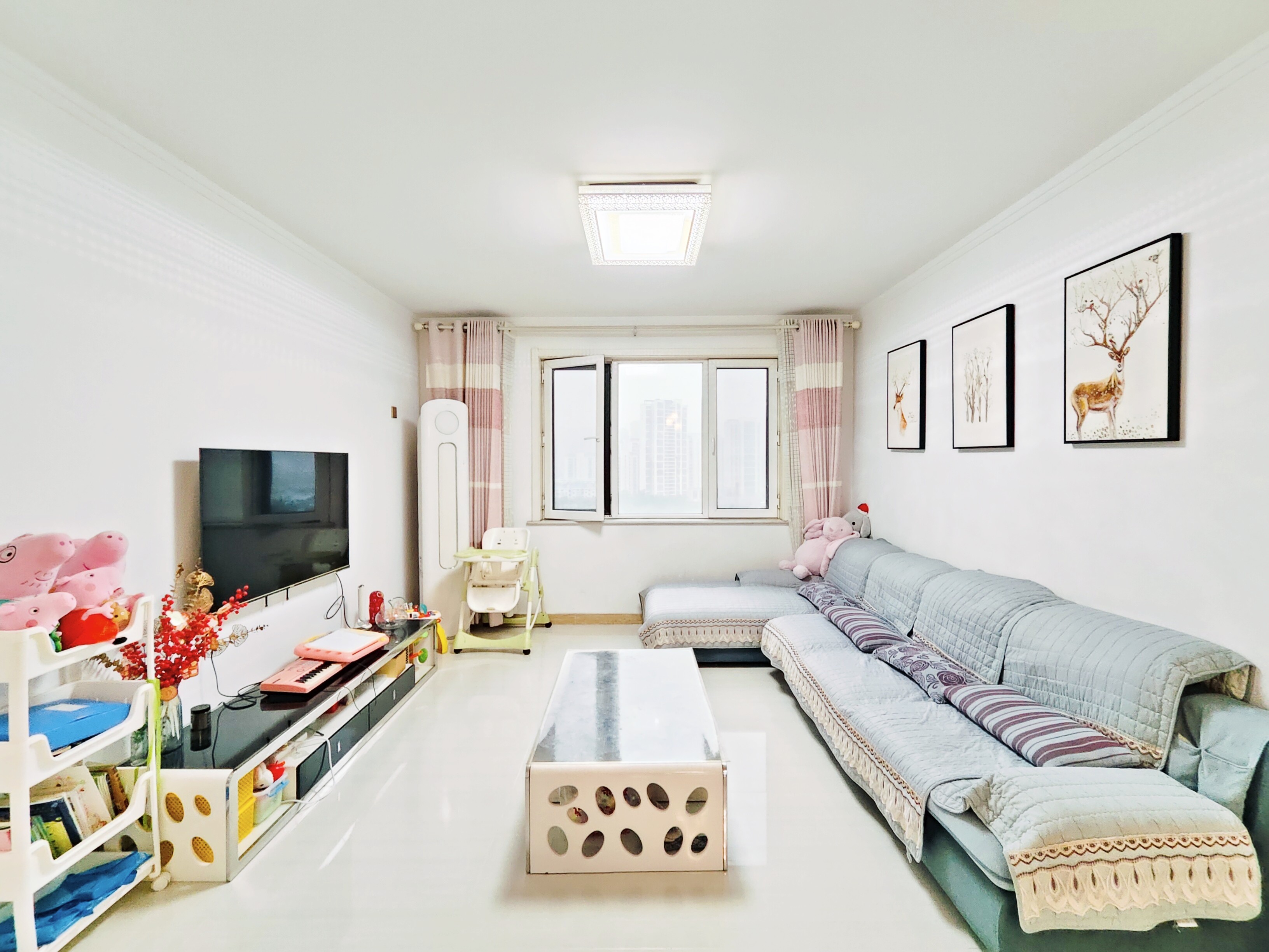  重汽翡翠外滩 南北