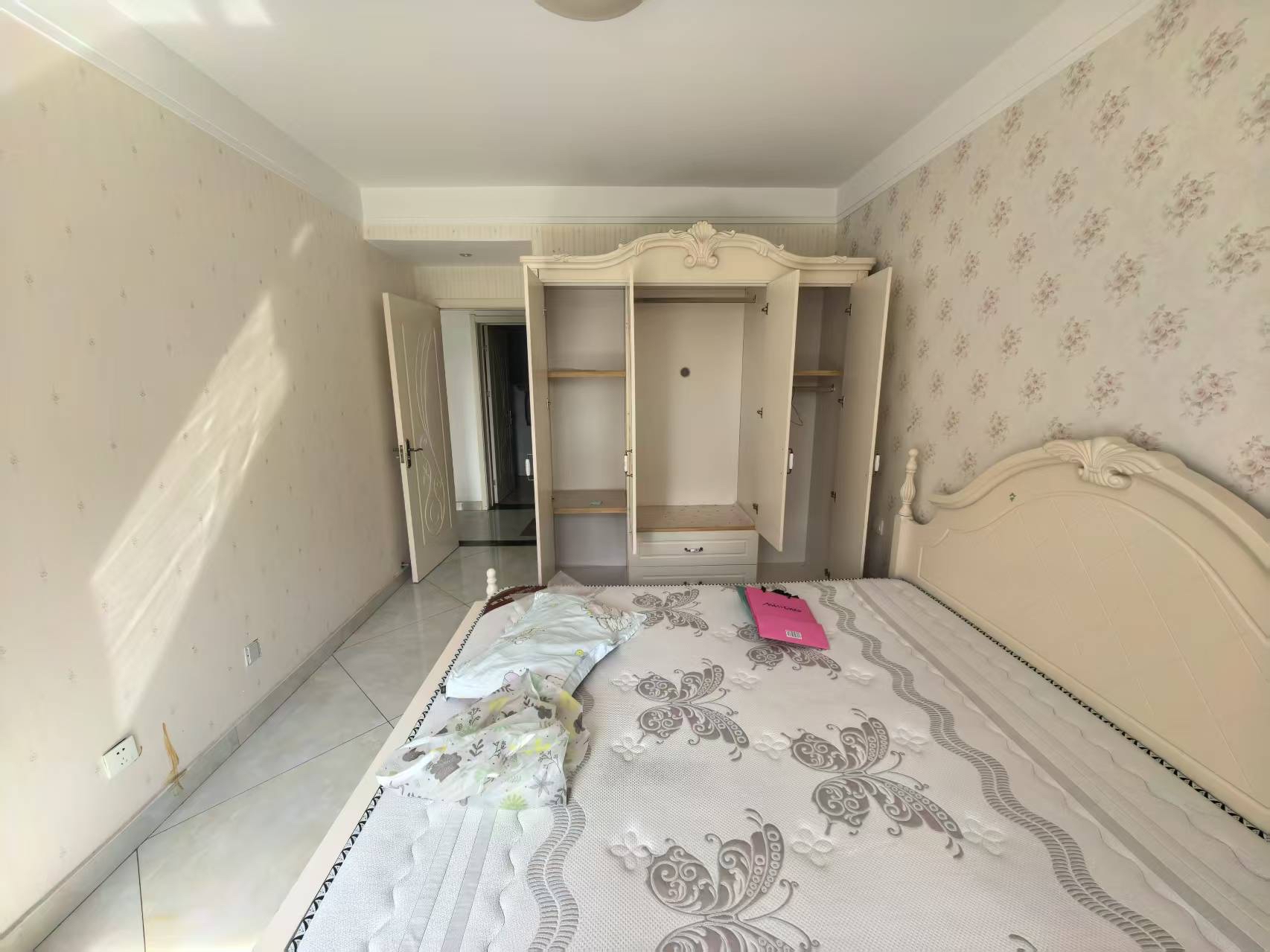 天鸿万象新天理想郡