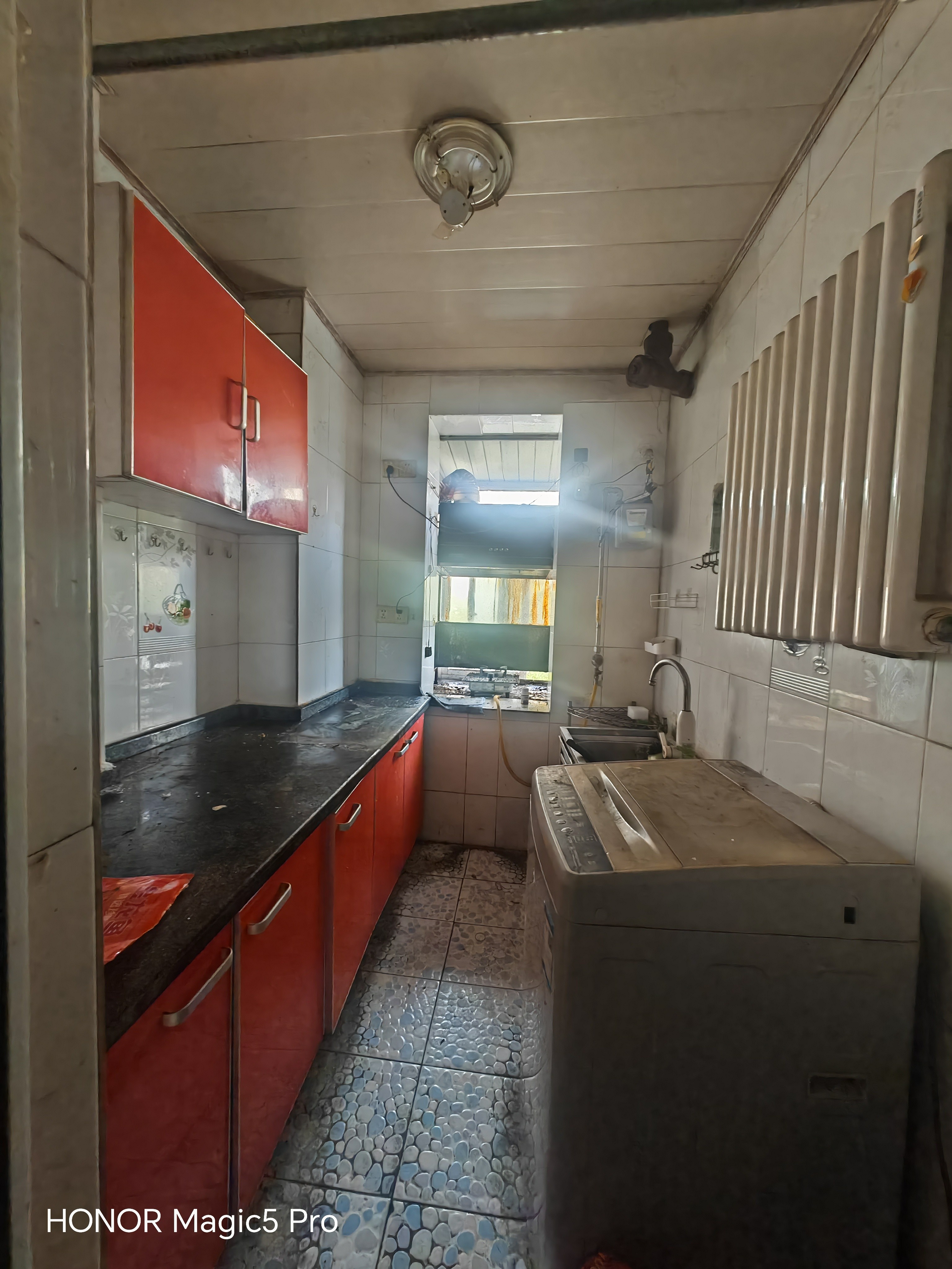 洪家楼南路13号