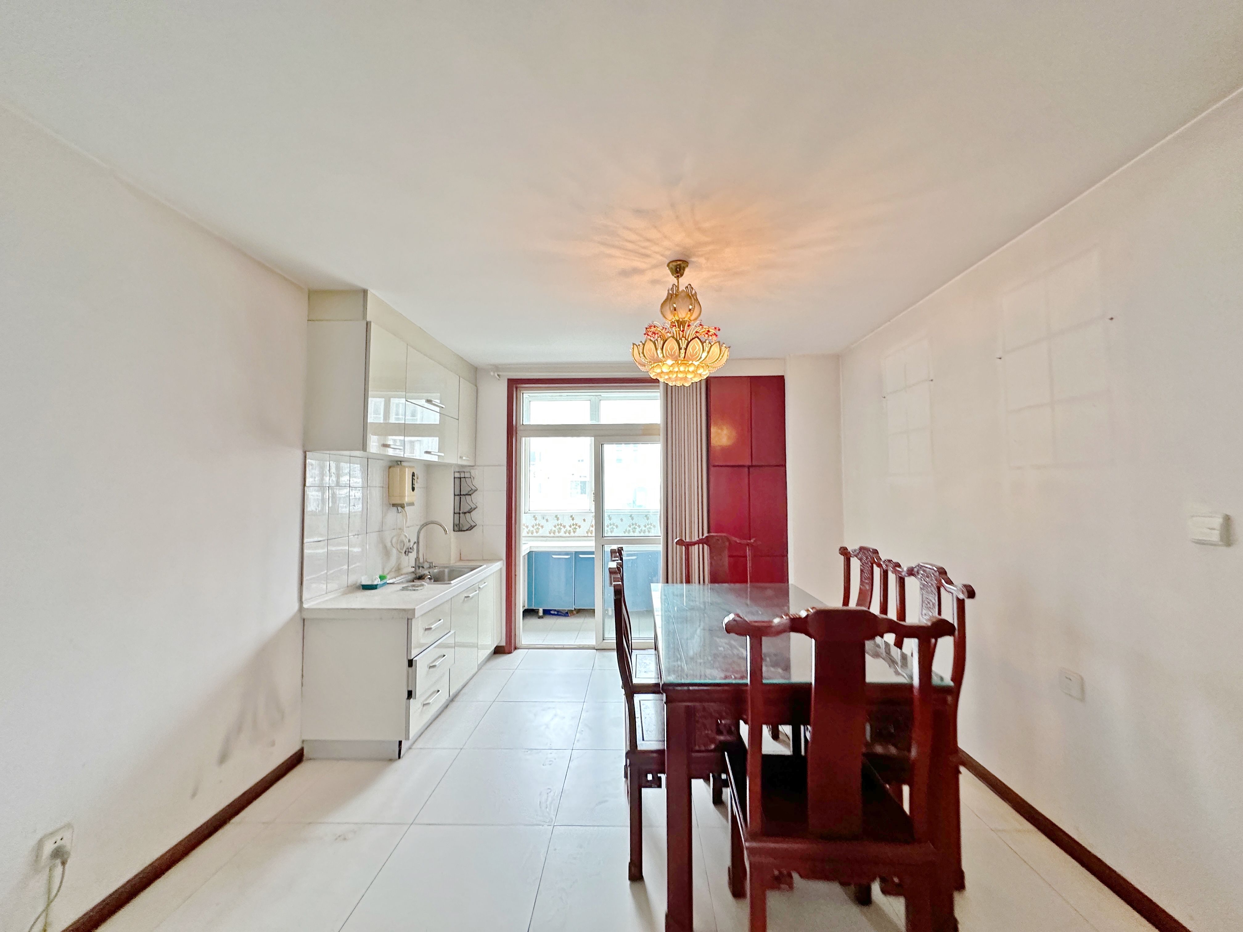 卧龙花园龙泰苑