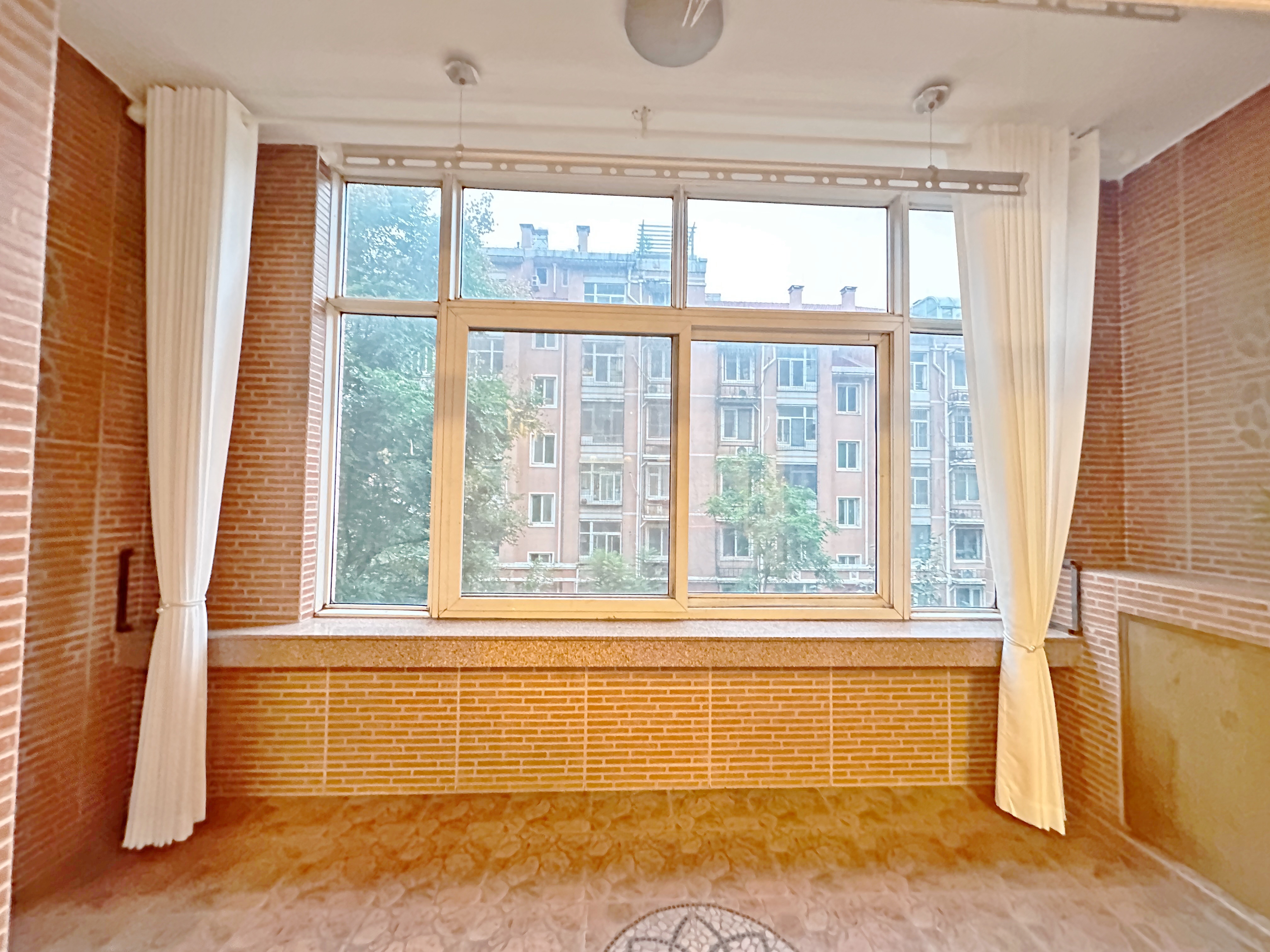 新世界阳光花园