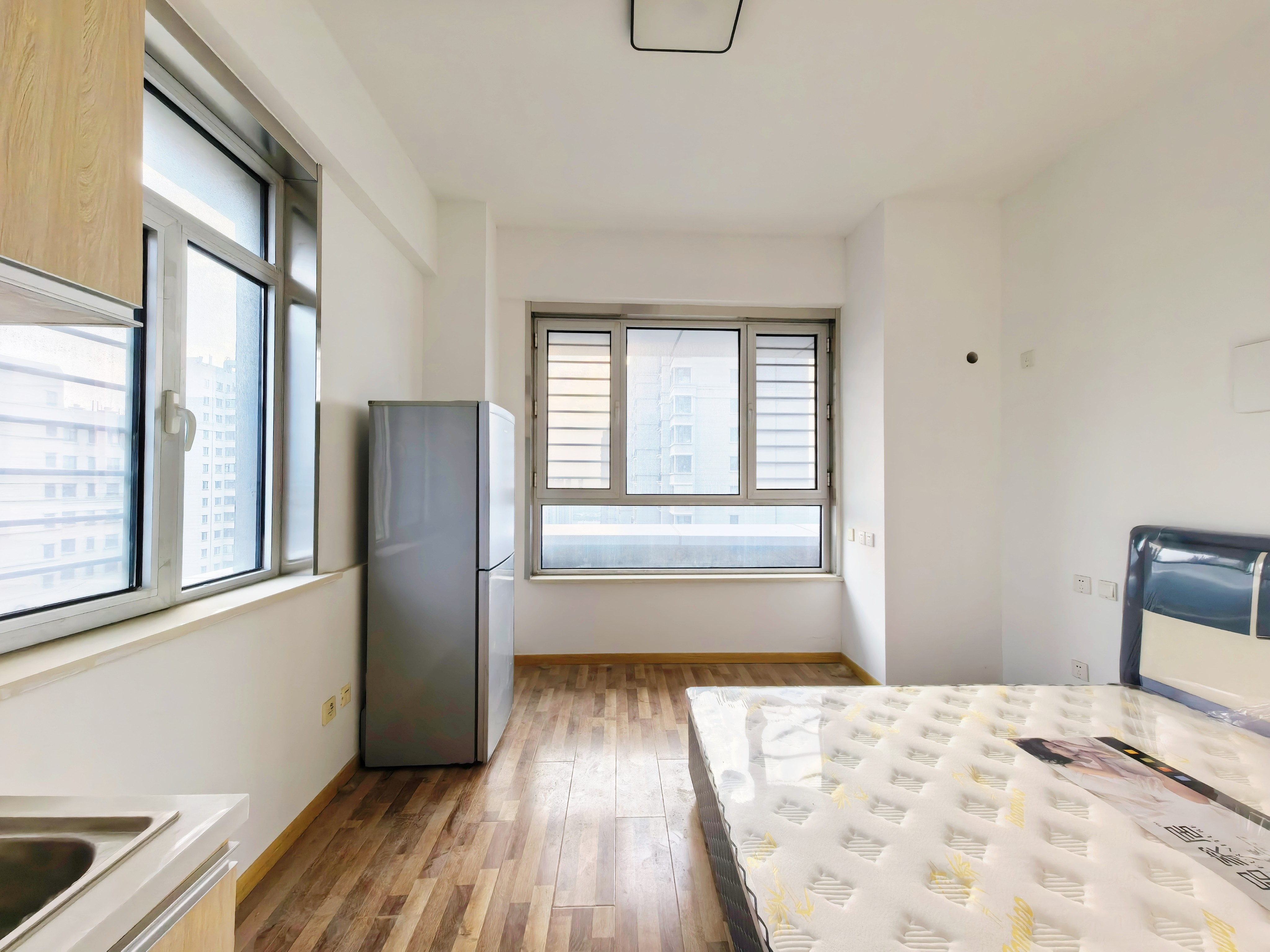  济水柏然公馆公寓  西