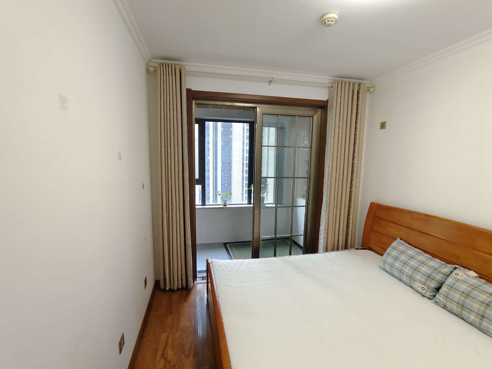 旭辉银盛泰金域蓝山