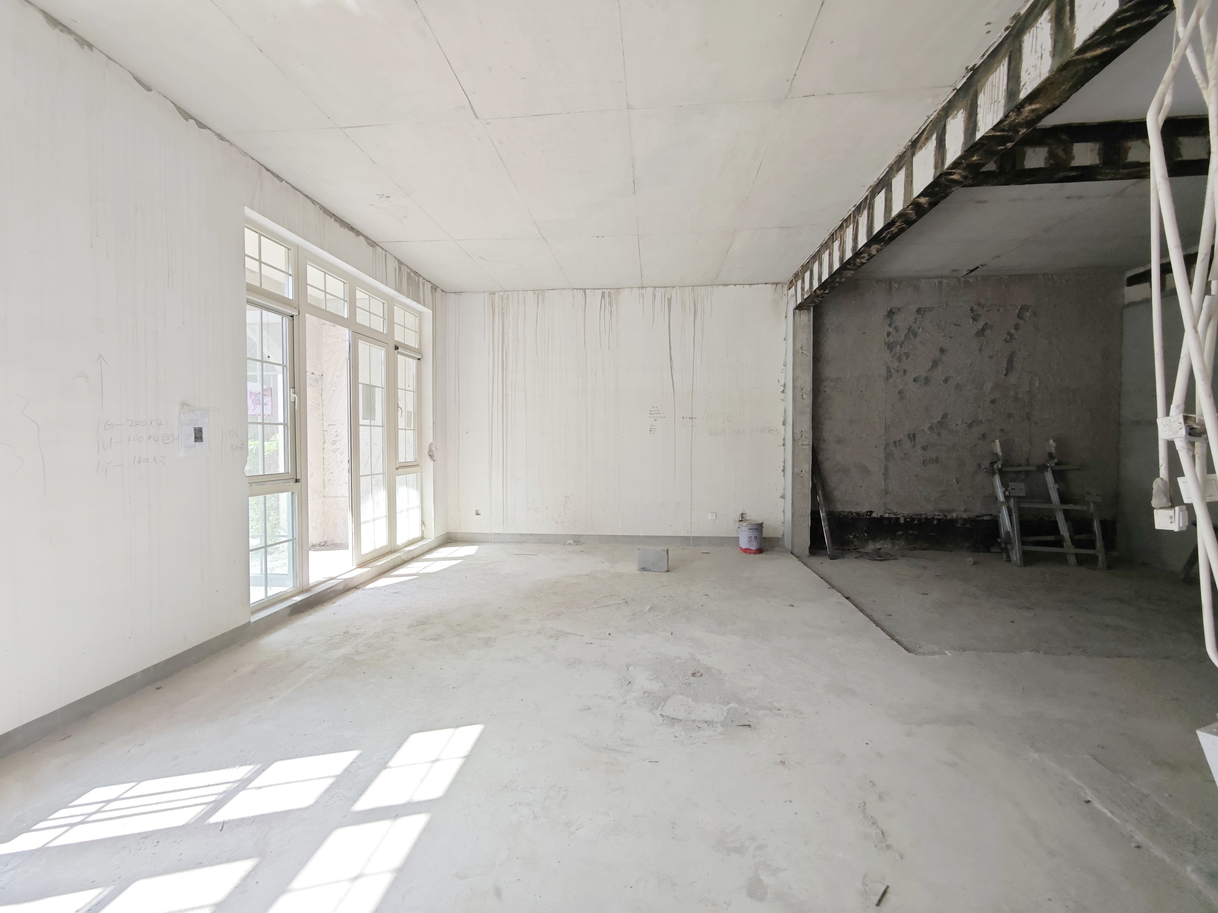  大华紫郡四区(别墅)  南北