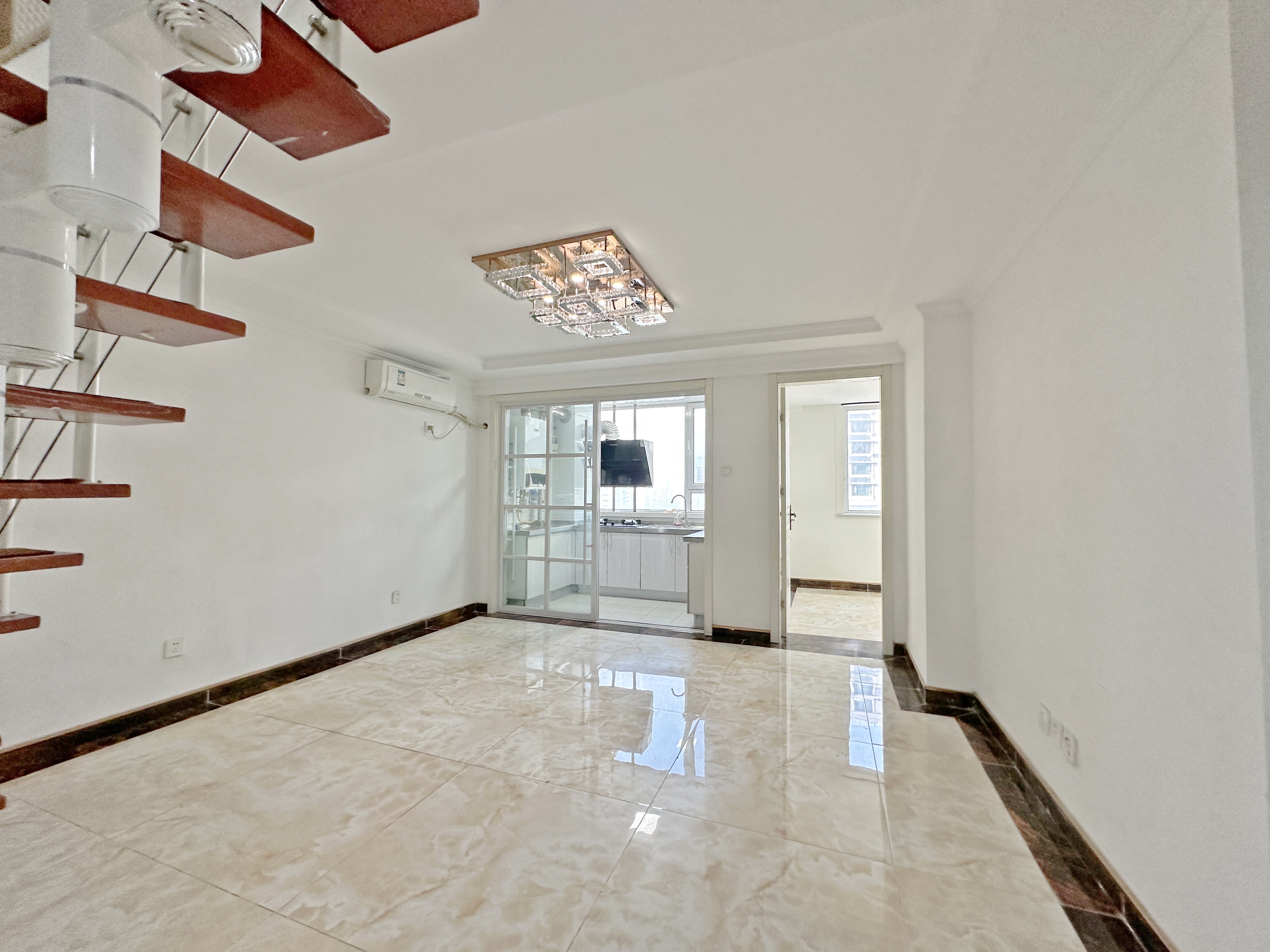  欧亚大观商都 北