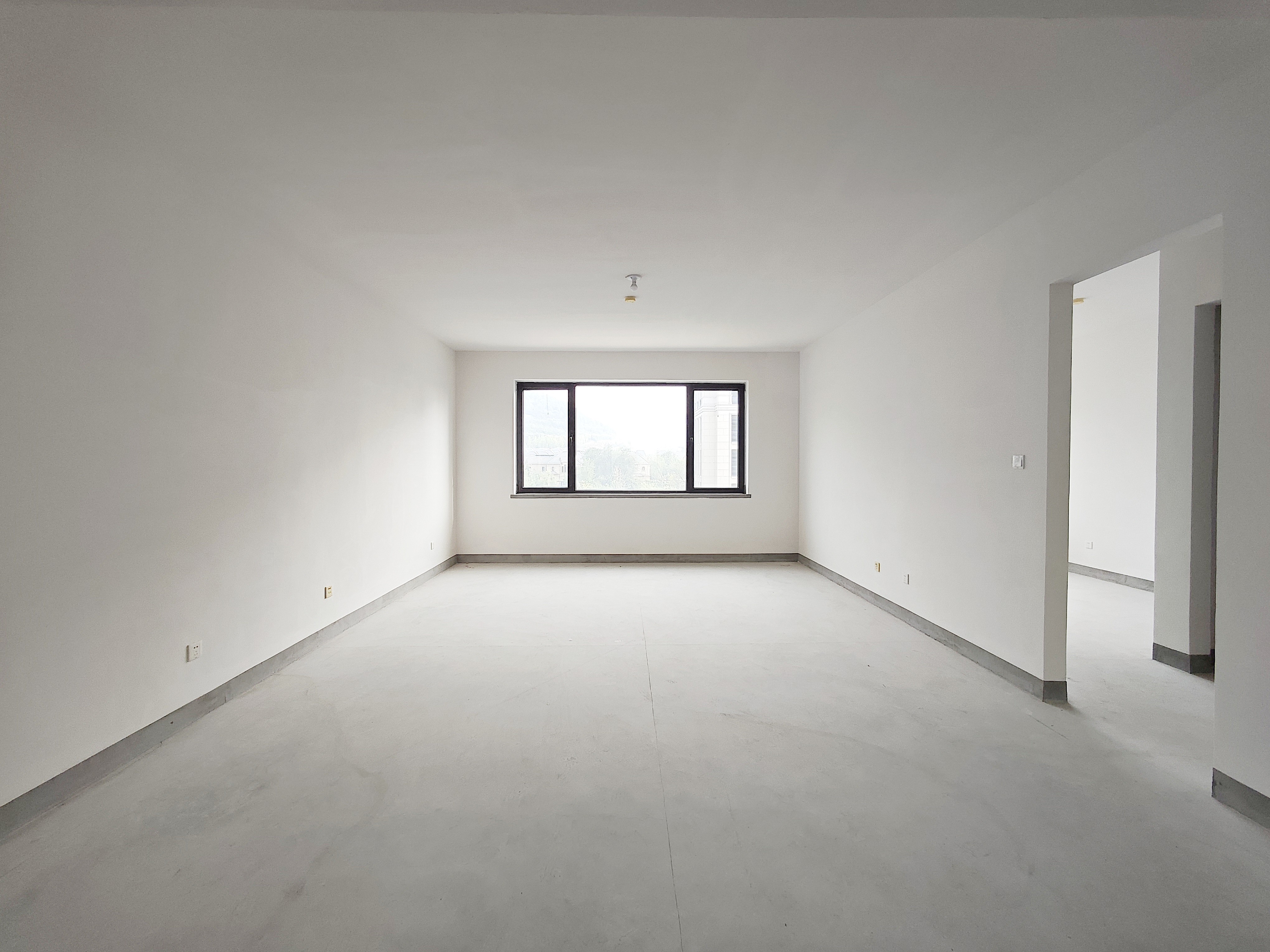  海尔绿城全运村 南