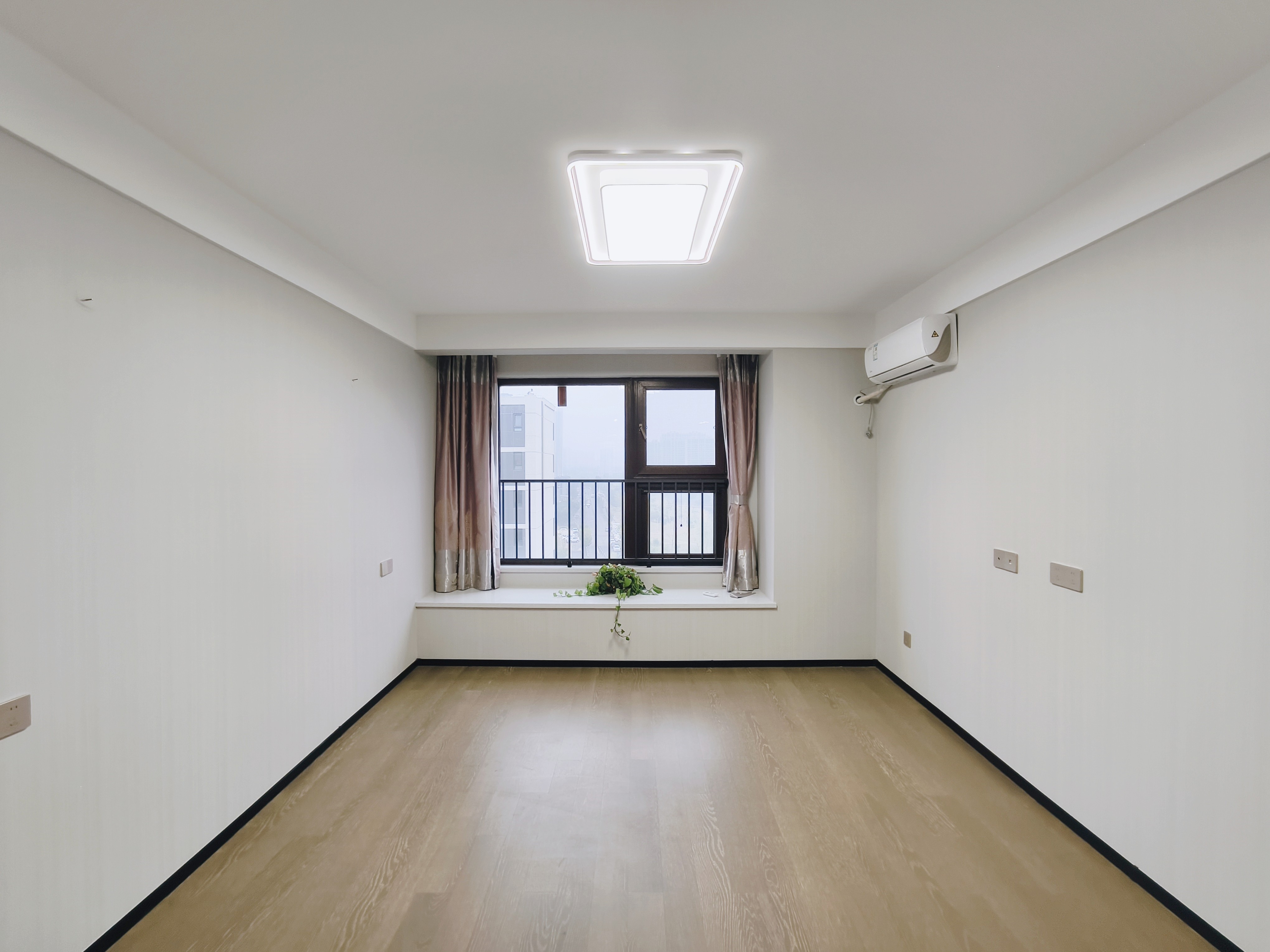 雪山万科城云湾园