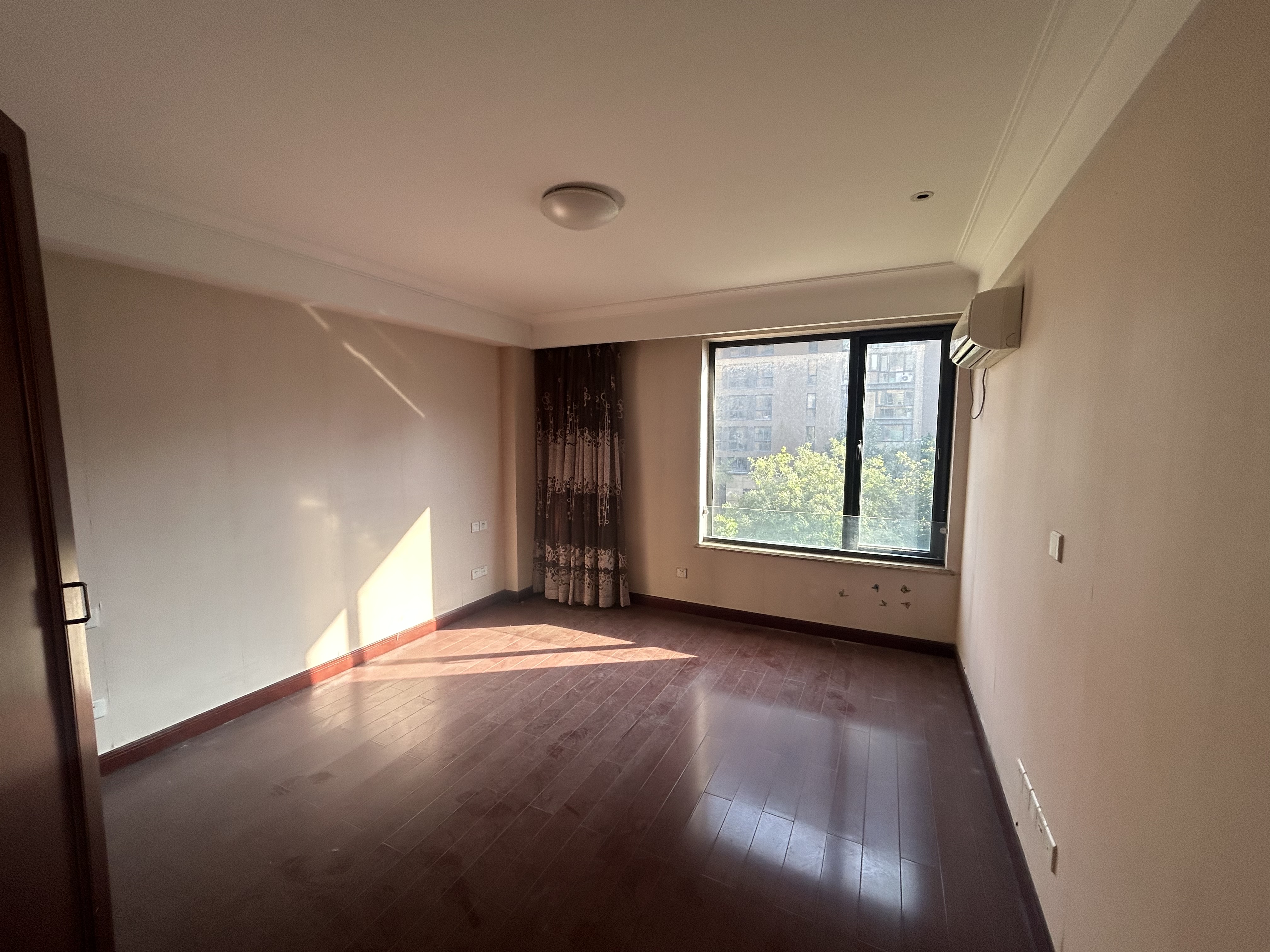 海尔绿城百合园