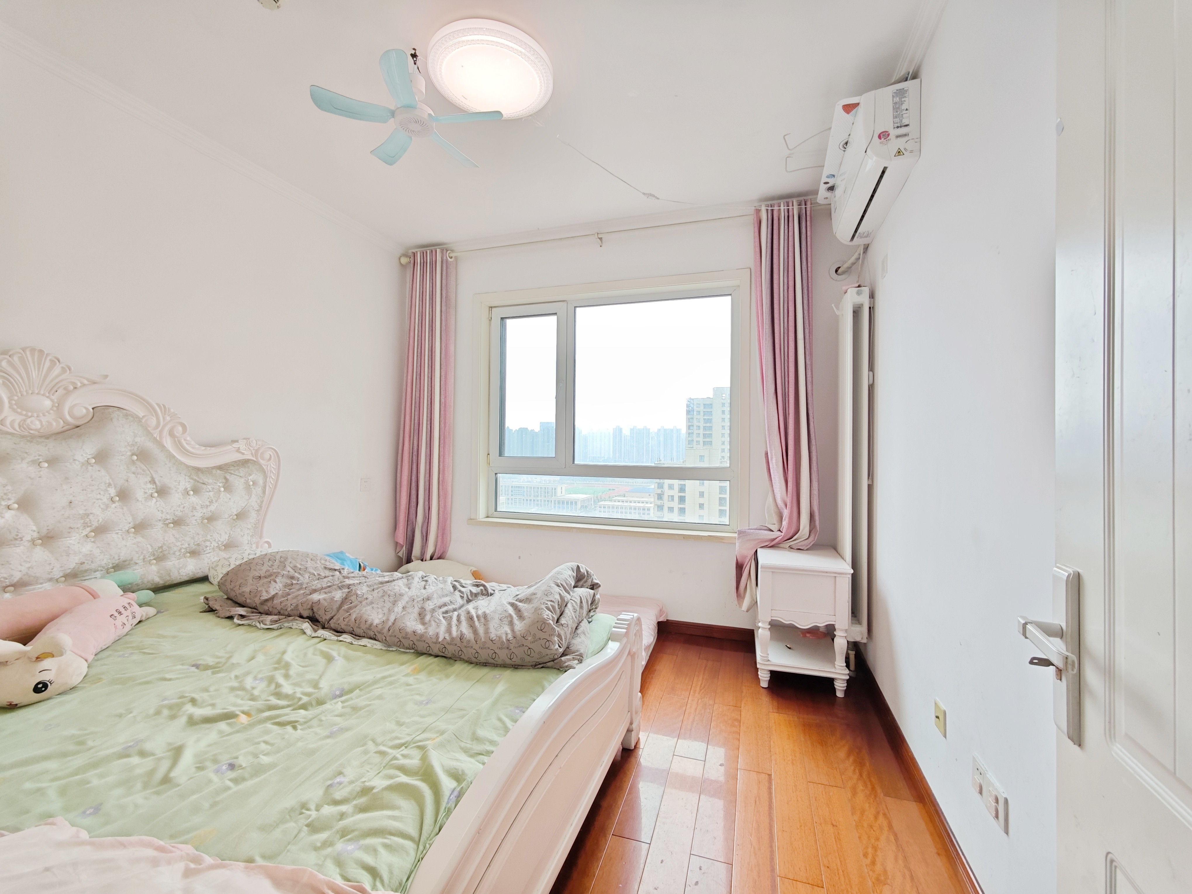 绿地新里香榭丽公馆