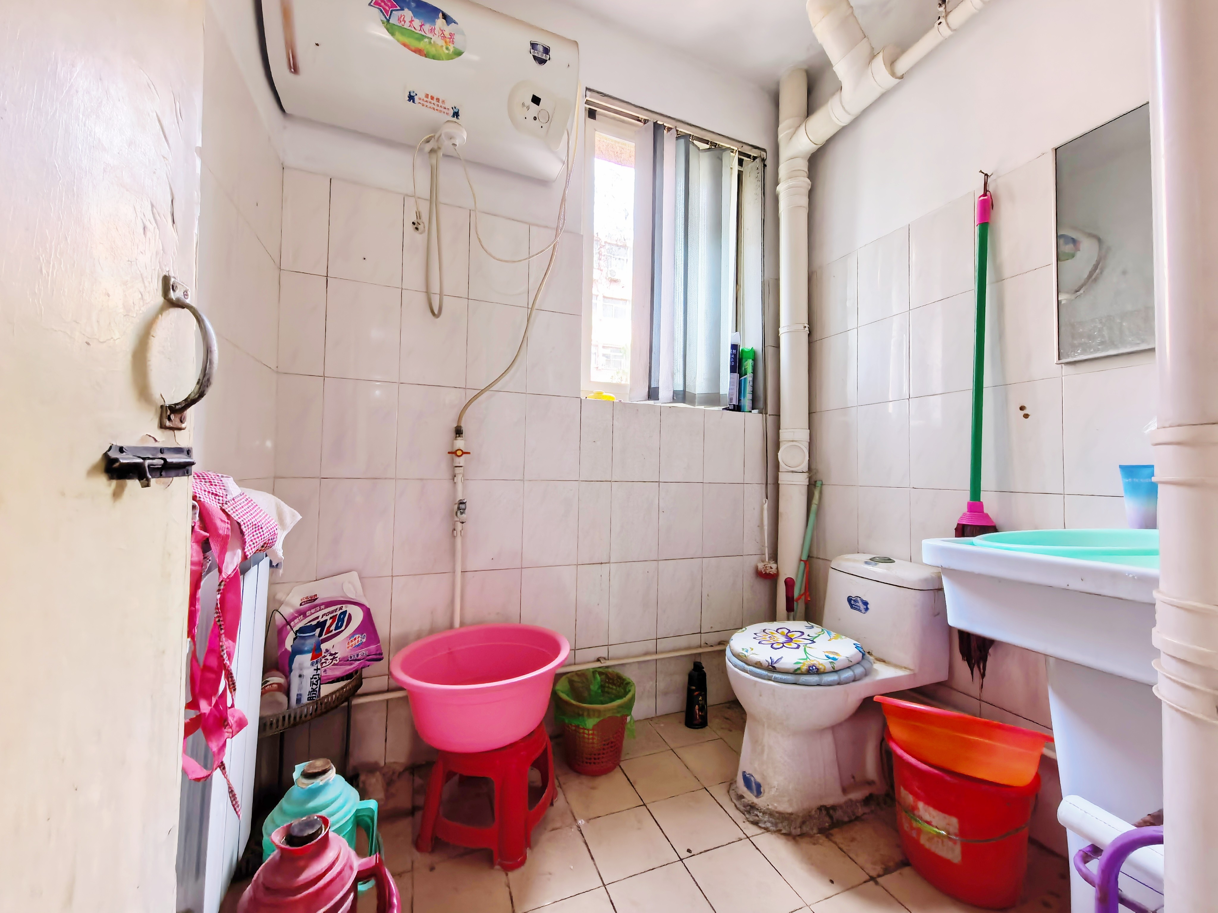 白马山铁路新村