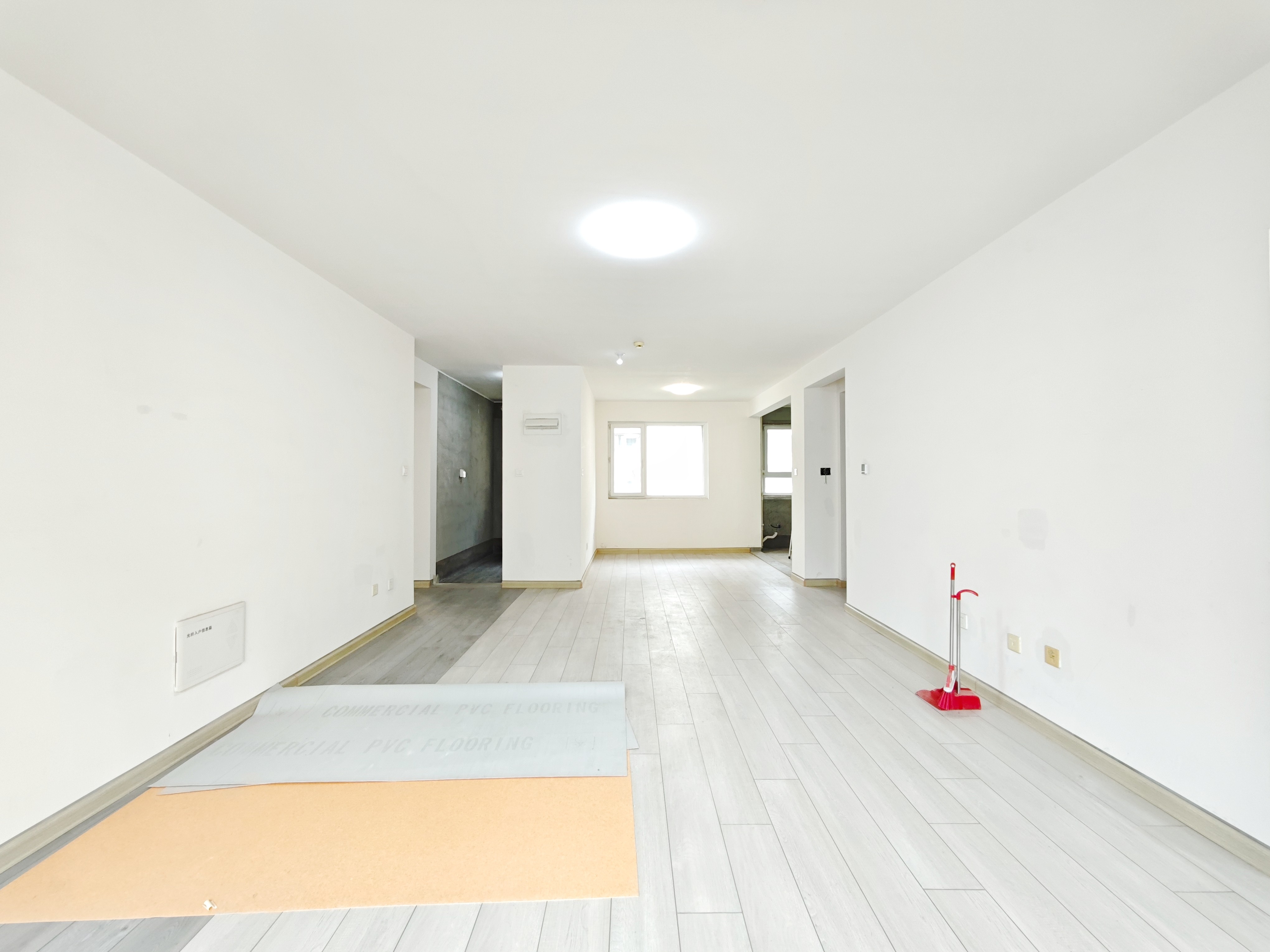  龙湖水晶郦城 南