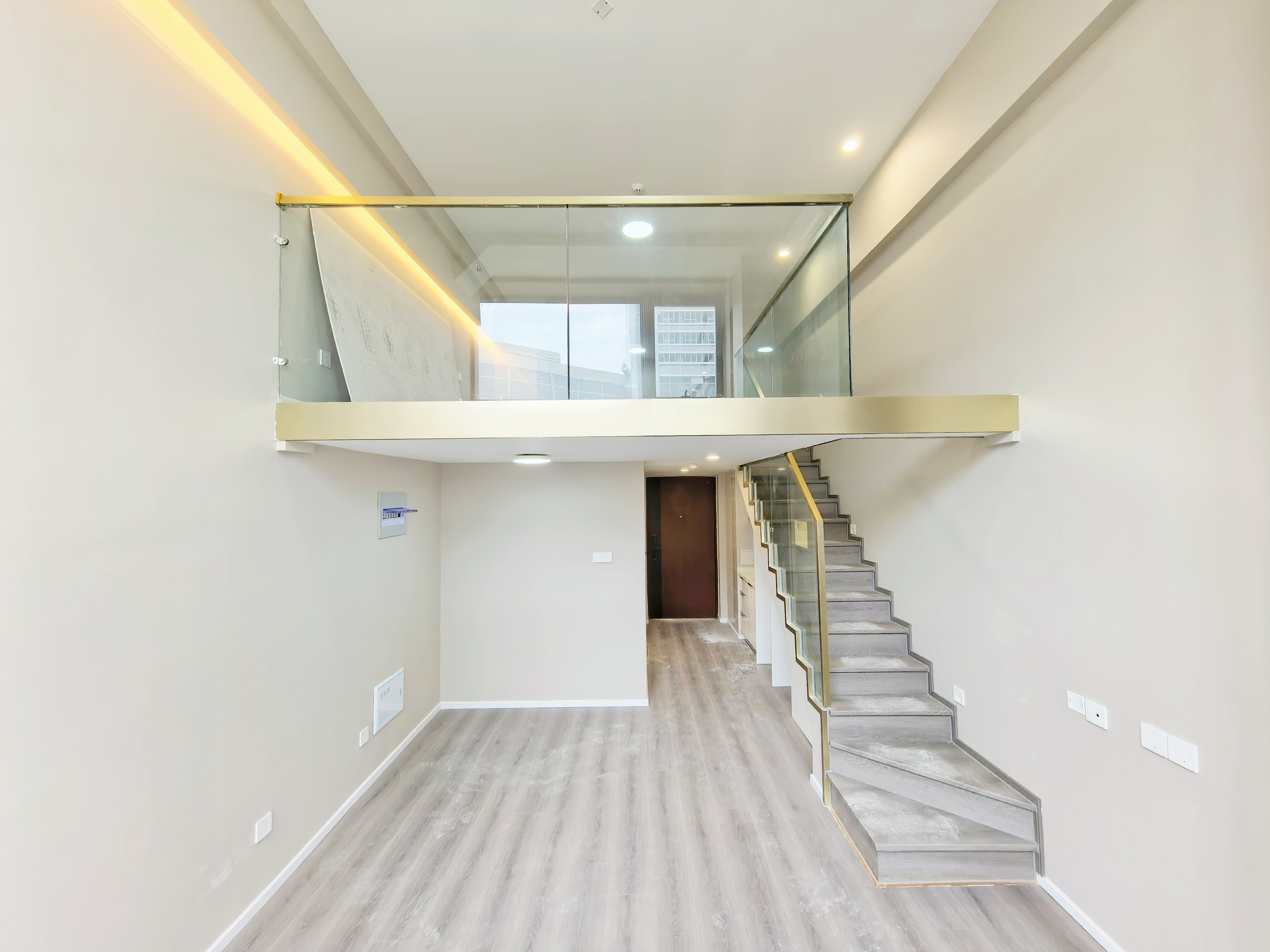  远大购物广场 北