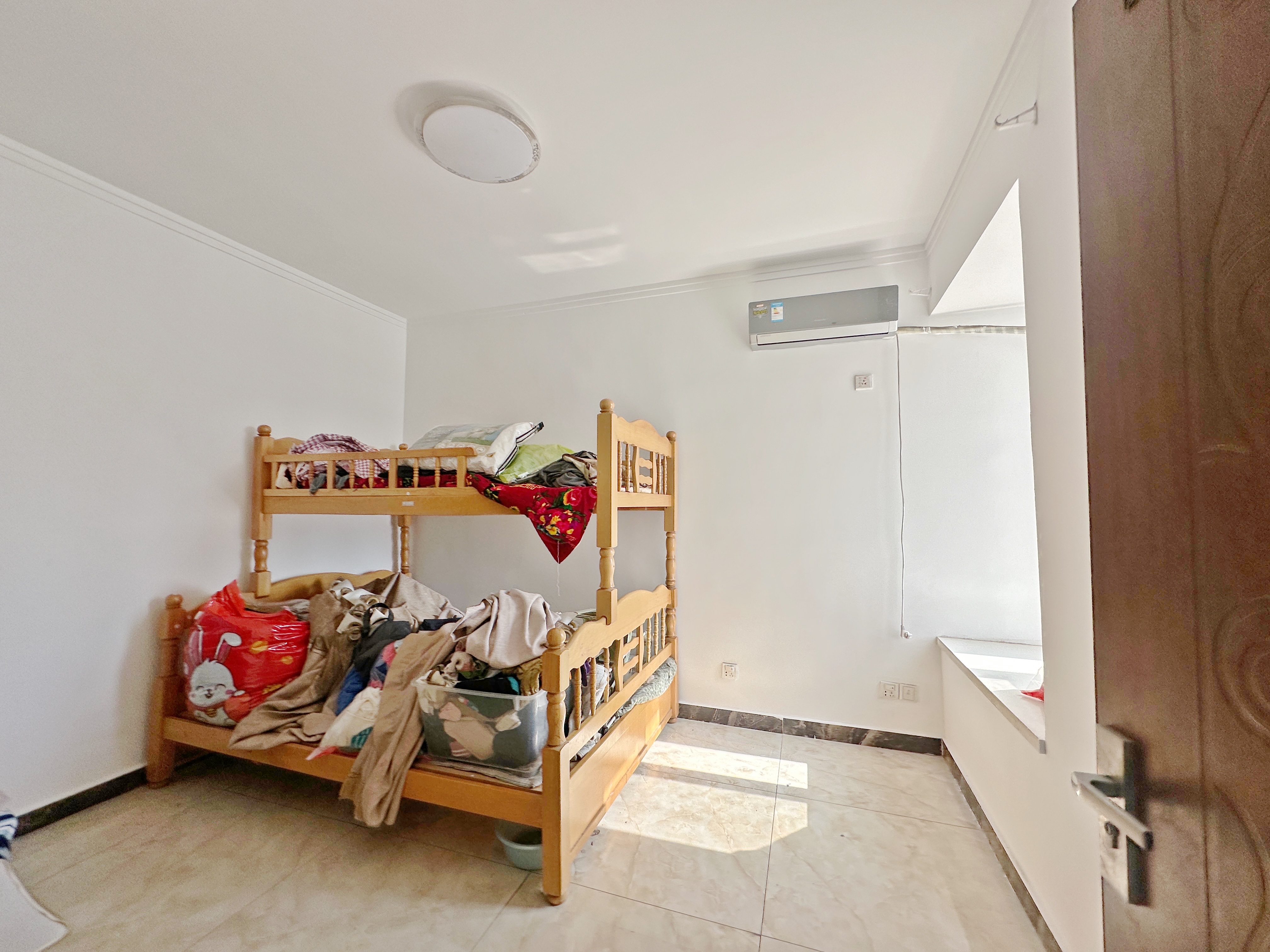 绿地新里卢浮公馆