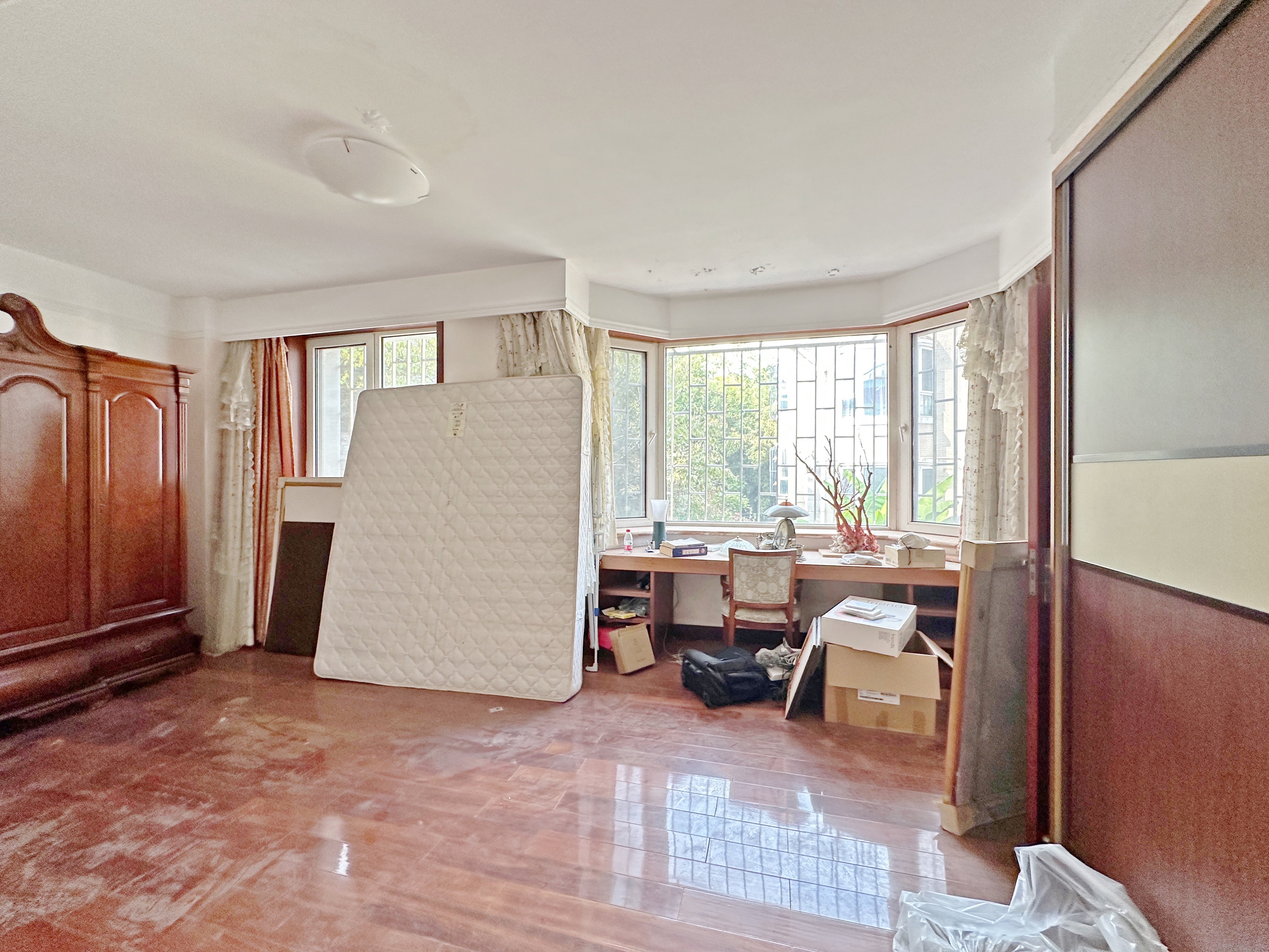 卧龙花园龙昌苑(四区)