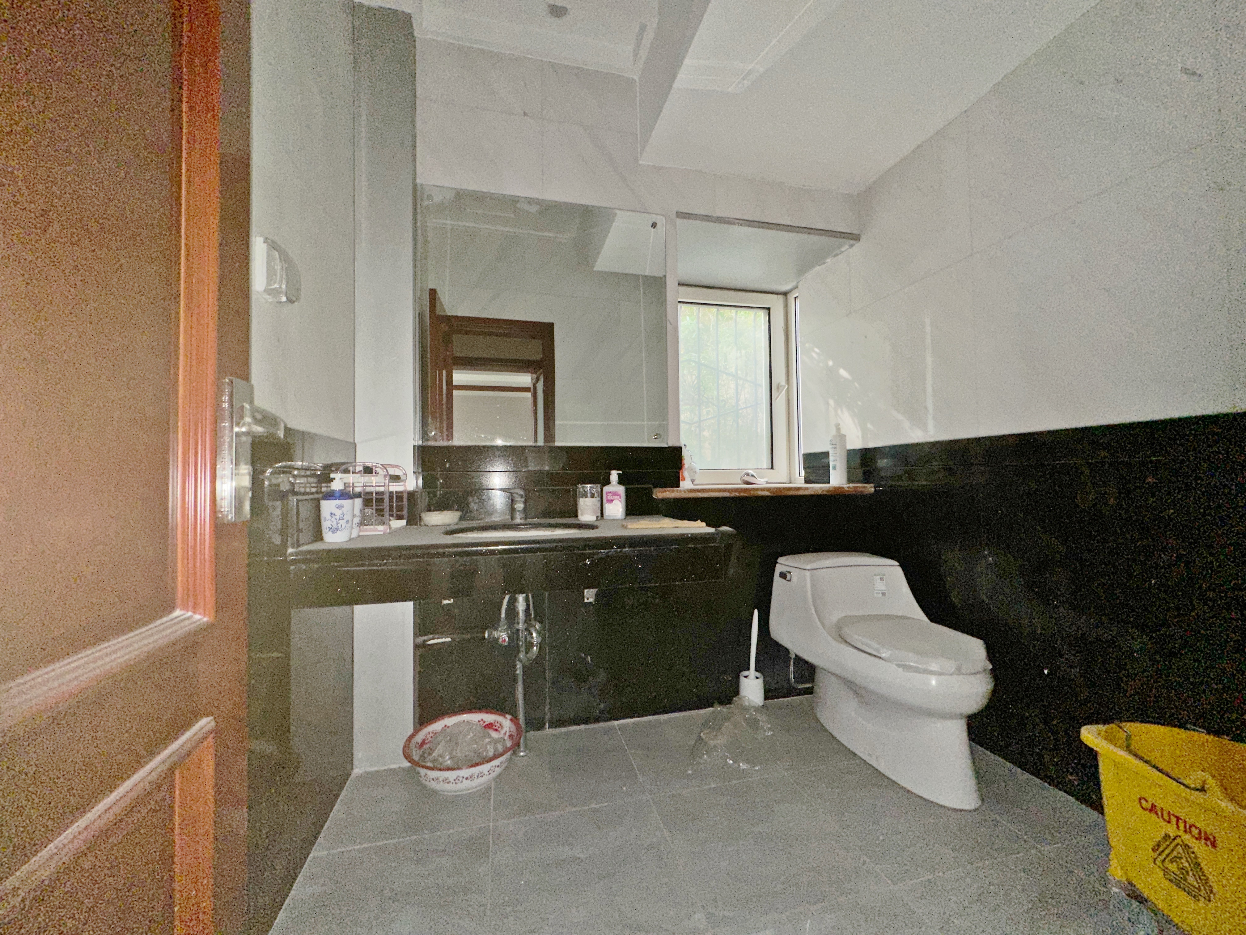 卧龙花园龙昌苑(四区)