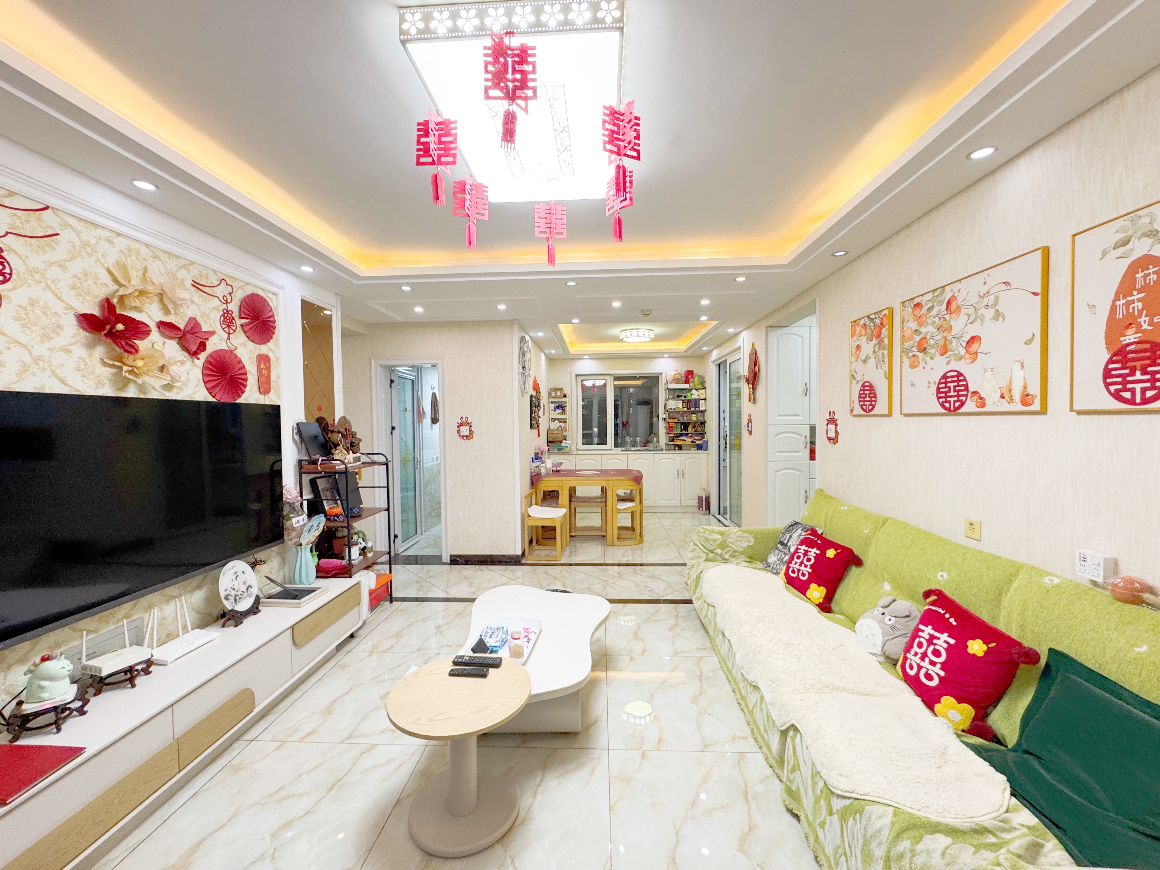  荣盛花语馨苑 南北