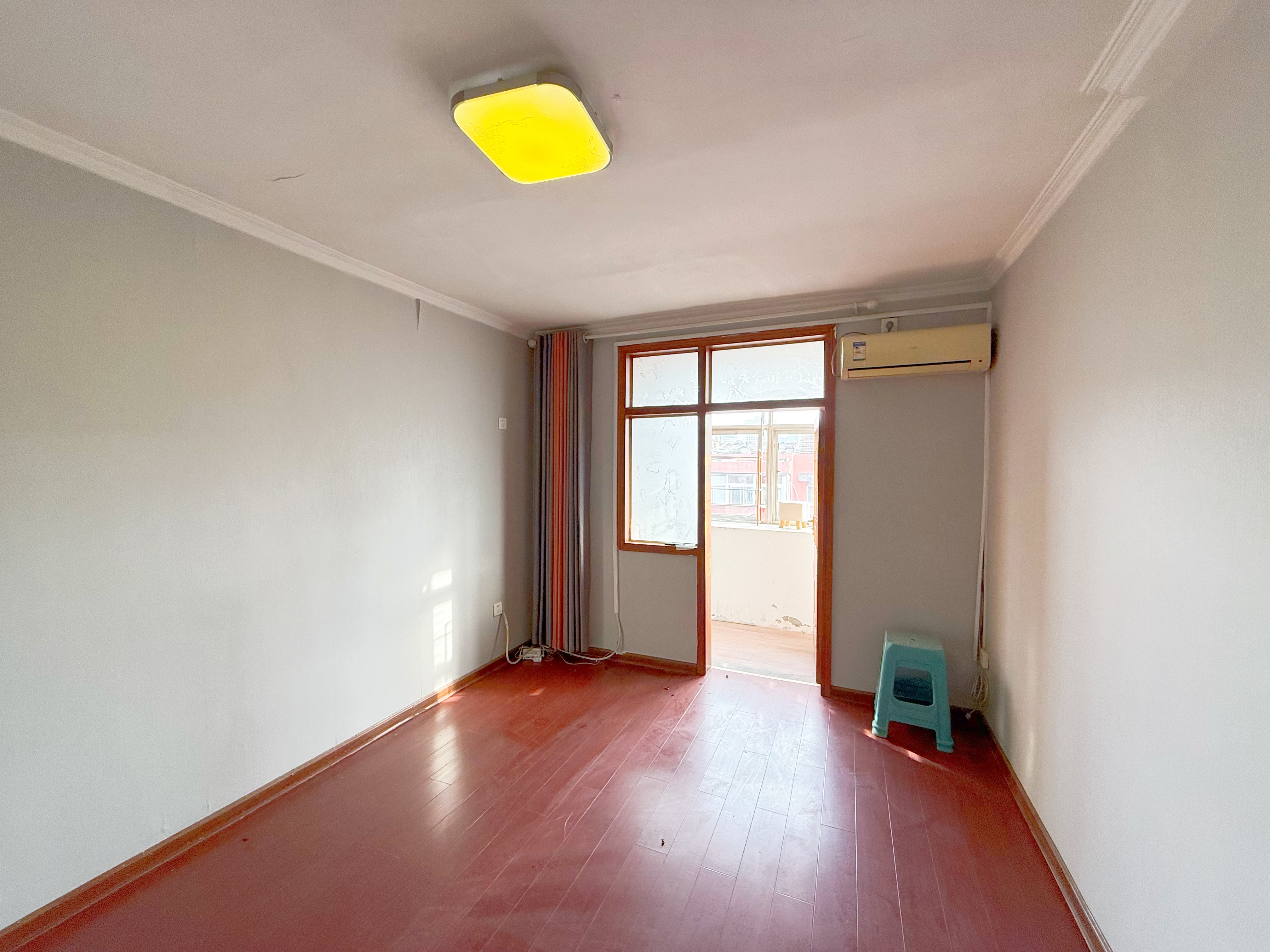 纬一路单位宿舍